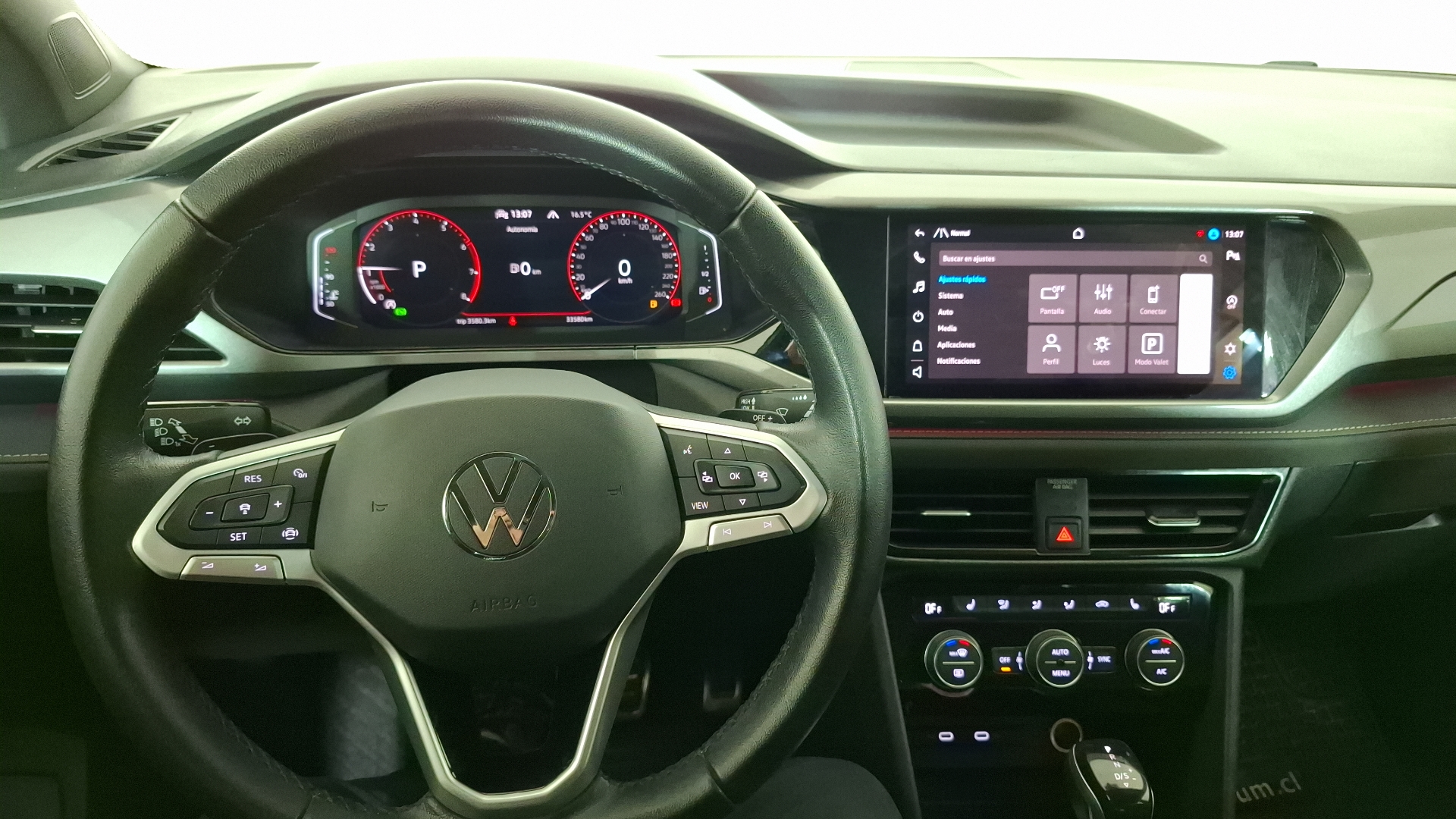 Volkswagen Taos — foto 8 de 17