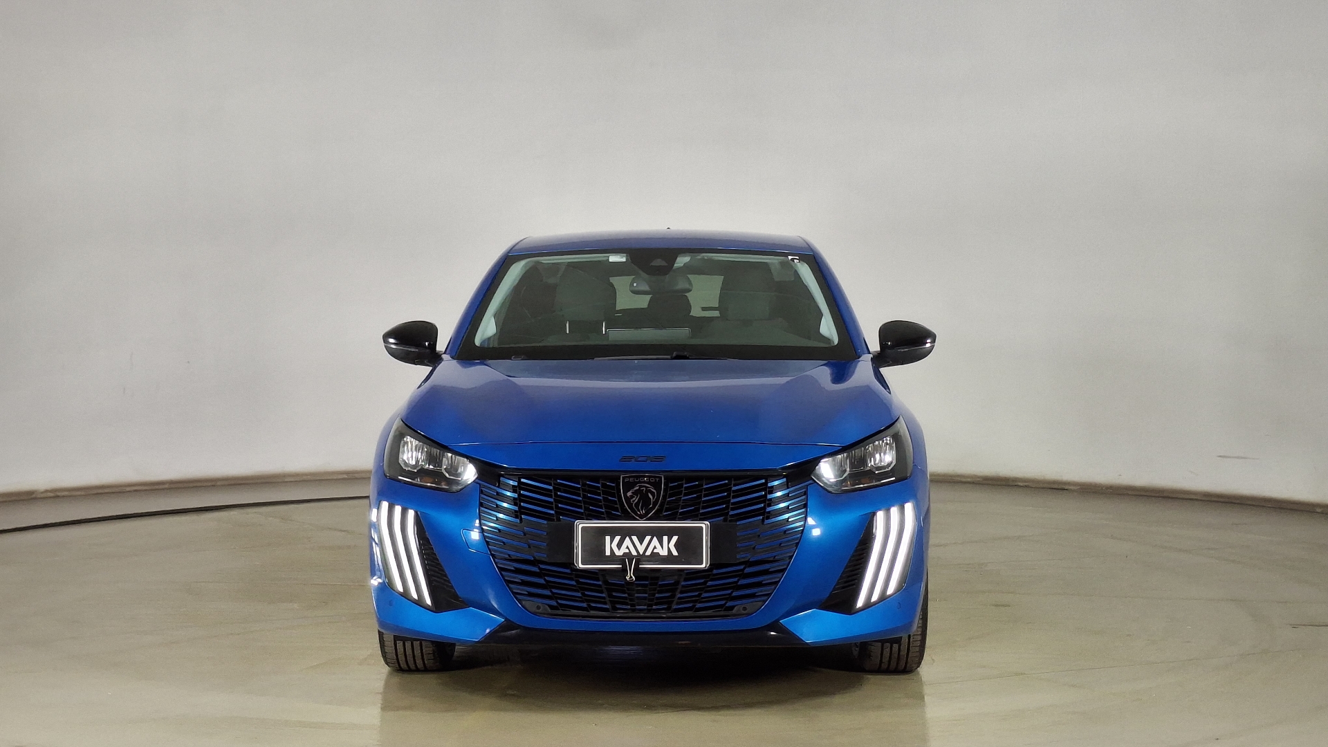 Peugeot 208 — foto 2 de 16