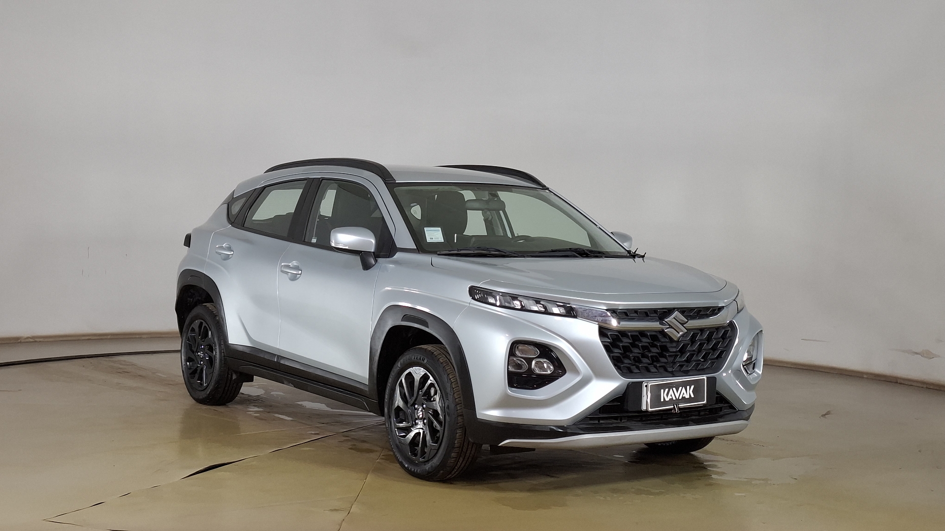 Suzuki Fronx — foto 3 de 16