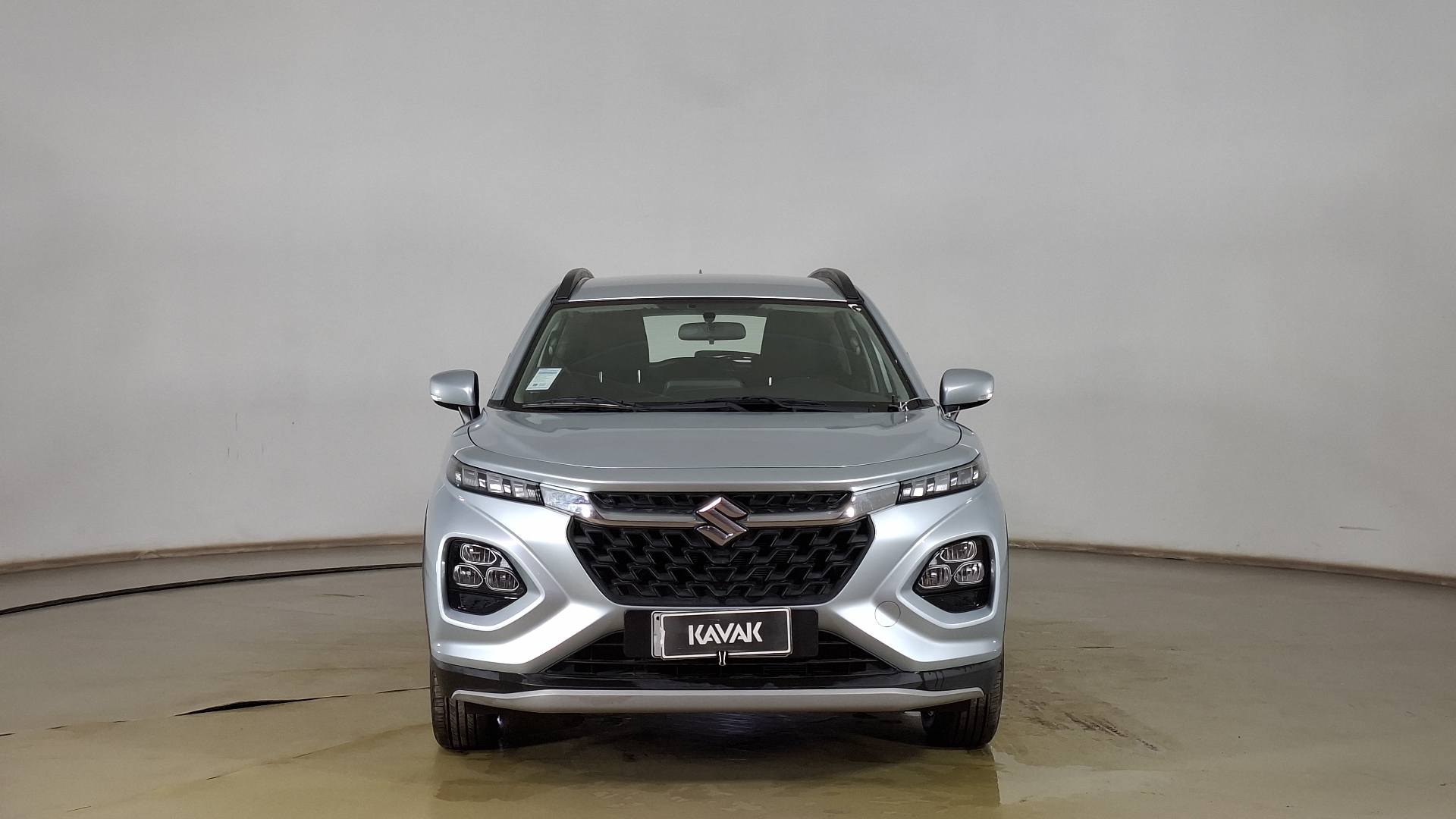 Suzuki Fronx — foto 2 de 16
