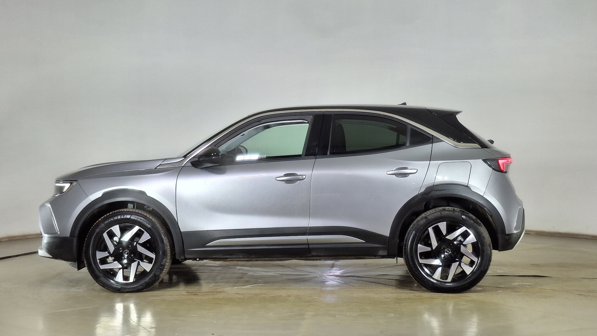 Opel Mokka — foto 7 de 16