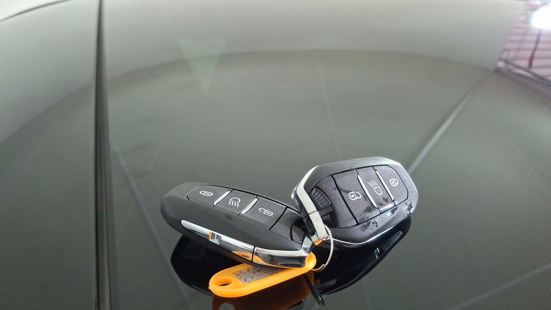 Peugeot 2008 — foto 17 de 17