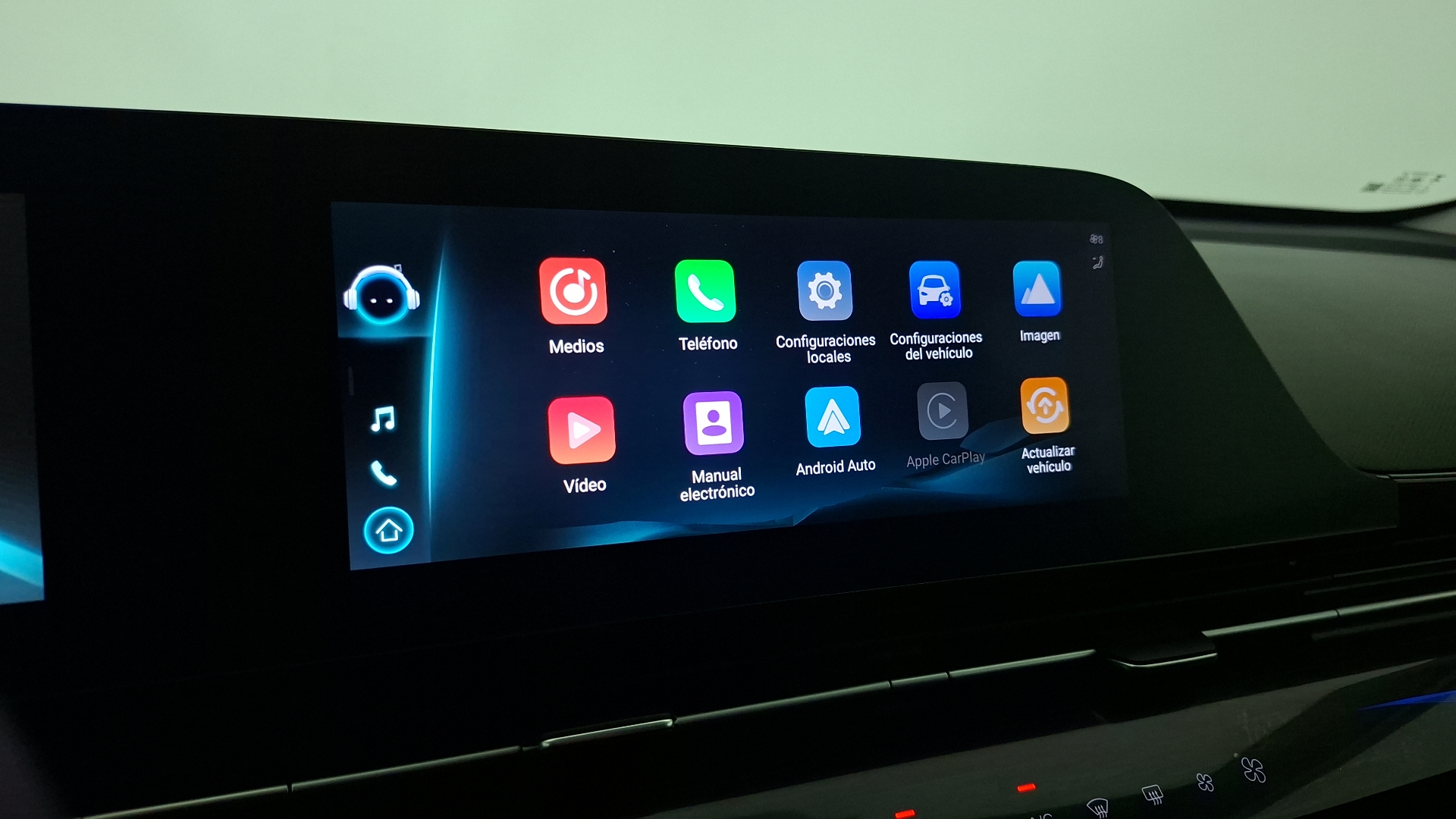Omoda C5 — foto 10 de 16