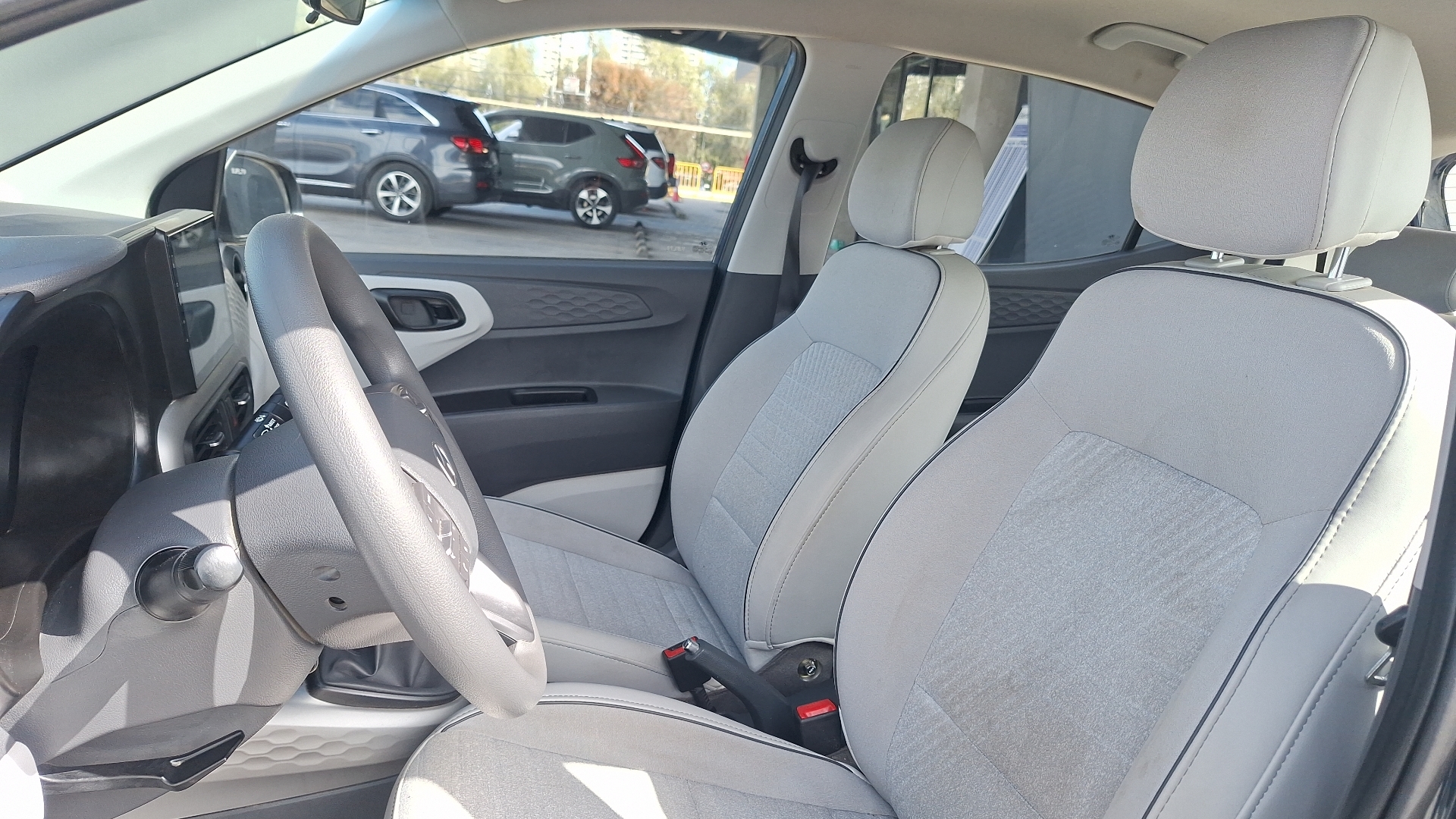 Hyundai Grand I10 — foto 14 de 15