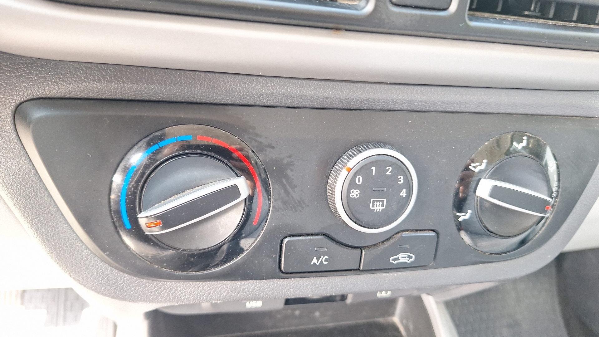 Hyundai Grand I10 — foto 15 de 15