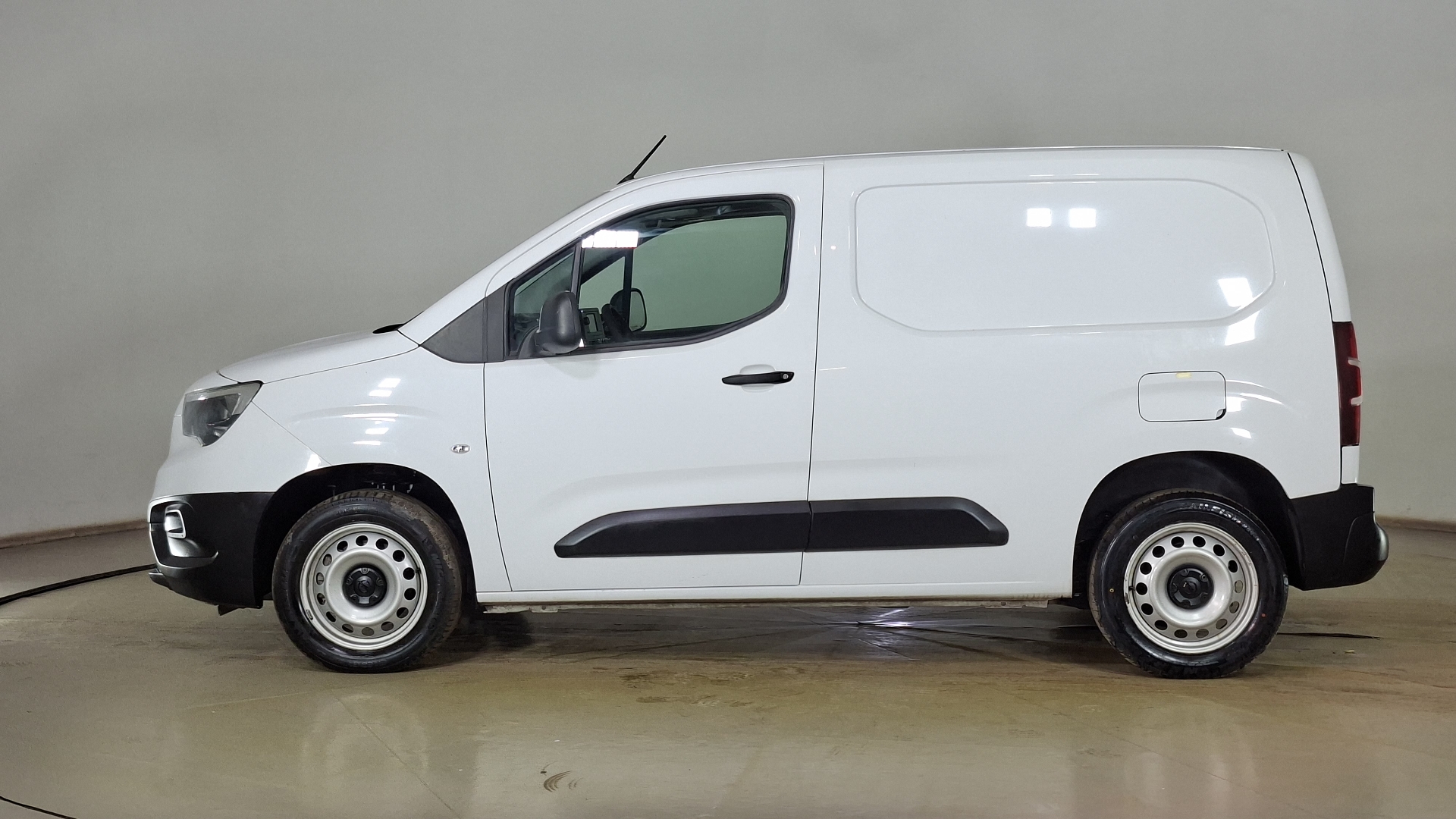 Opel Combo — foto 7 de 14