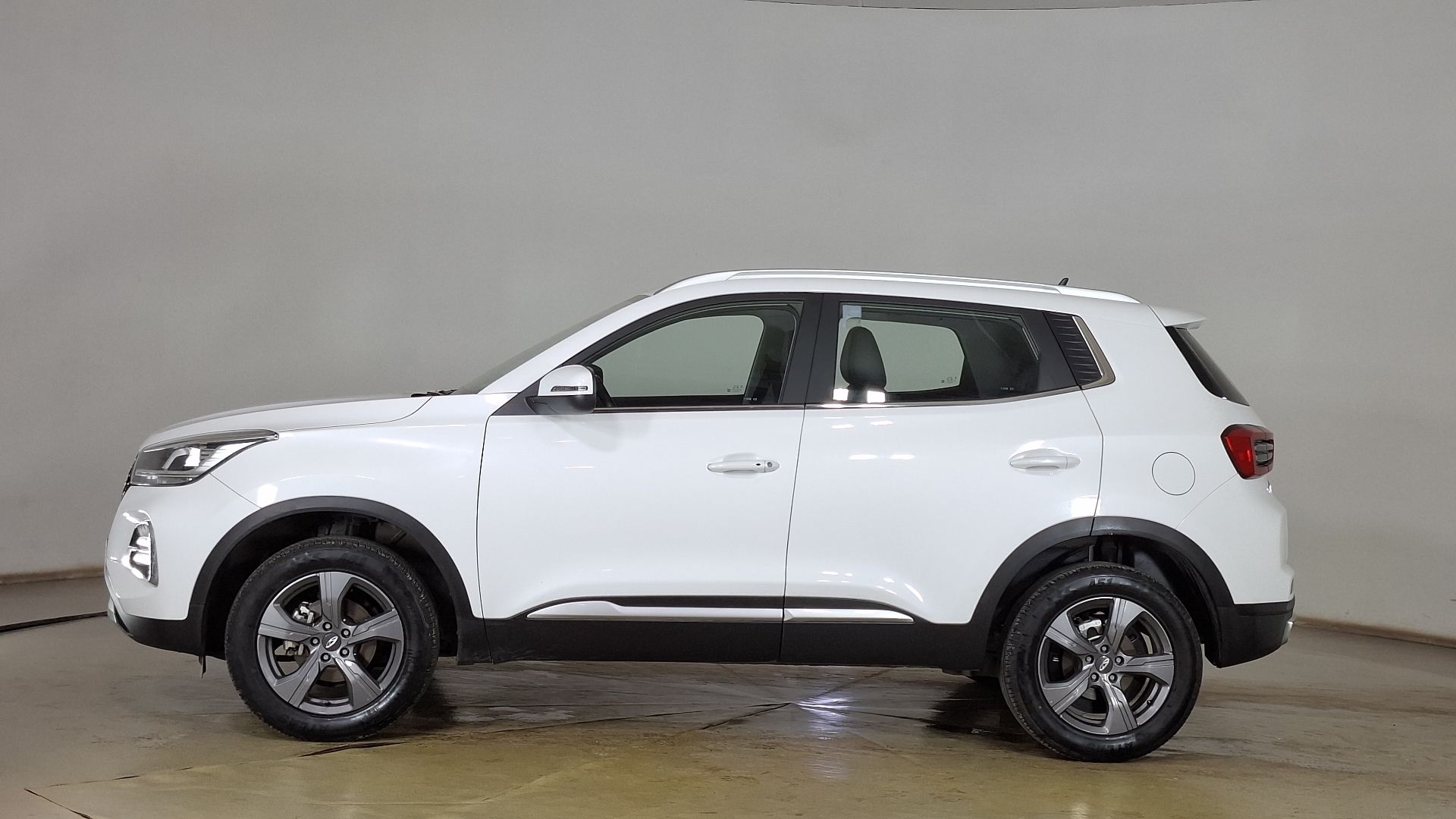 Chery Tiggo 3 Pro — foto 7 de 16