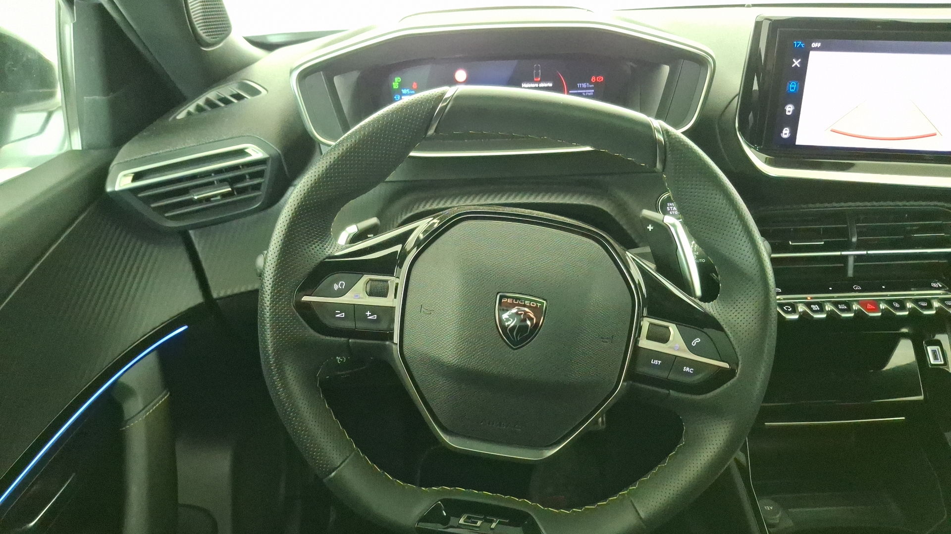 Peugeot 2008 — foto 8 de 17