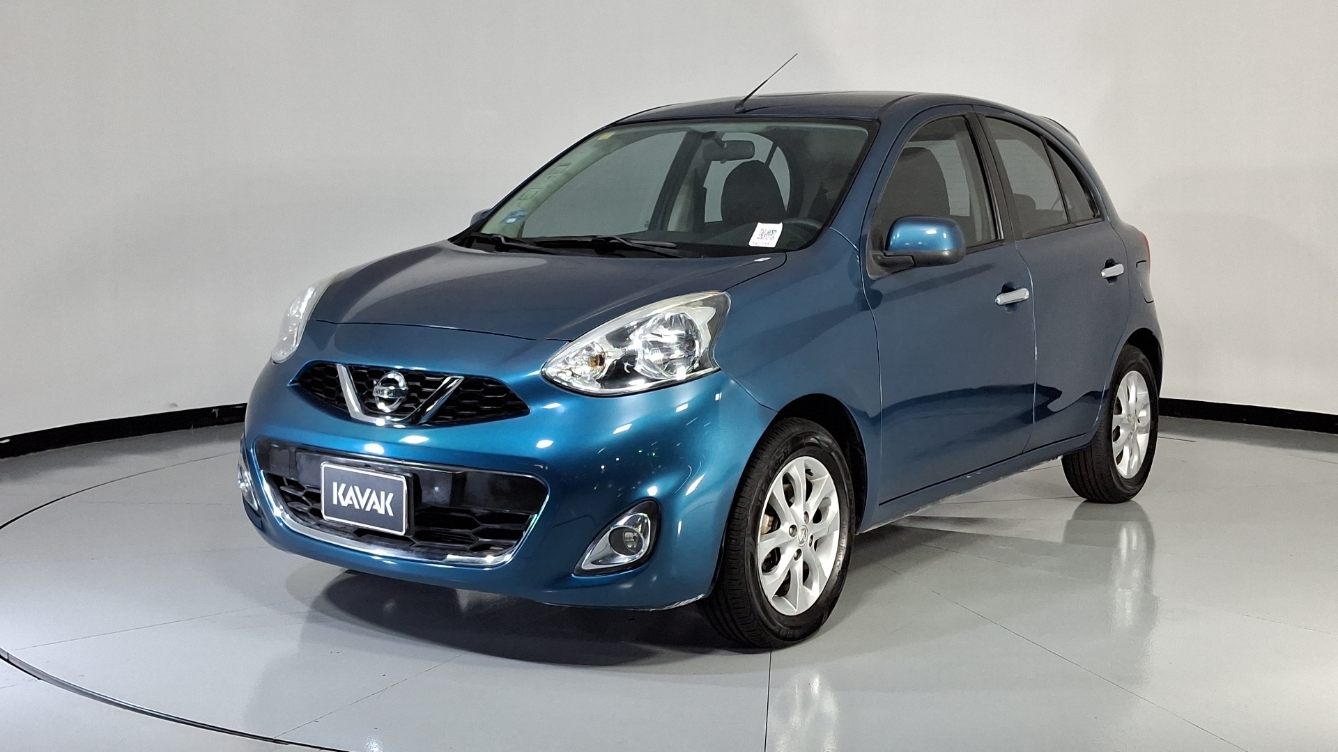 Nissan March 2016