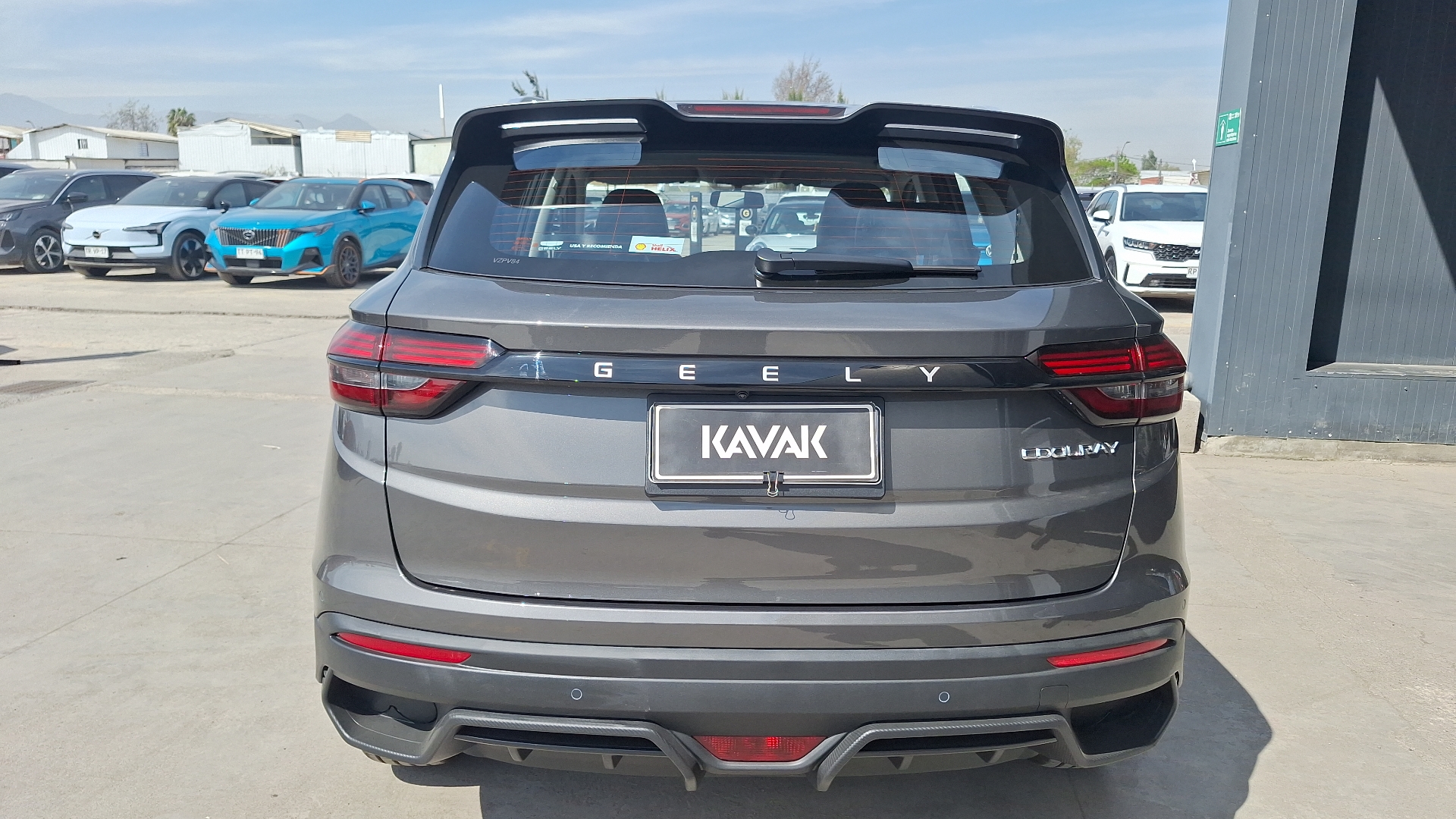Geely Coolray Lite — foto 3 de 15