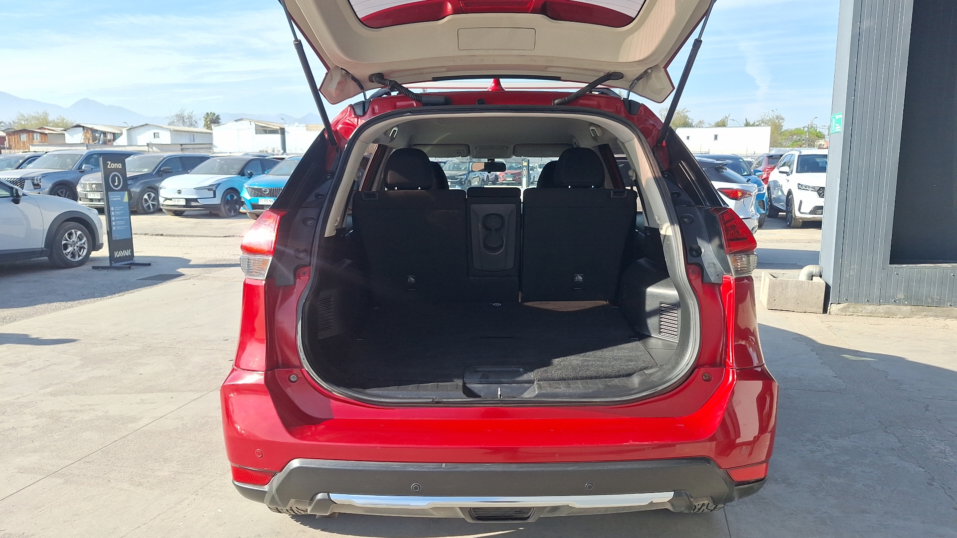 Nissan X-Trail — foto 4 de 15