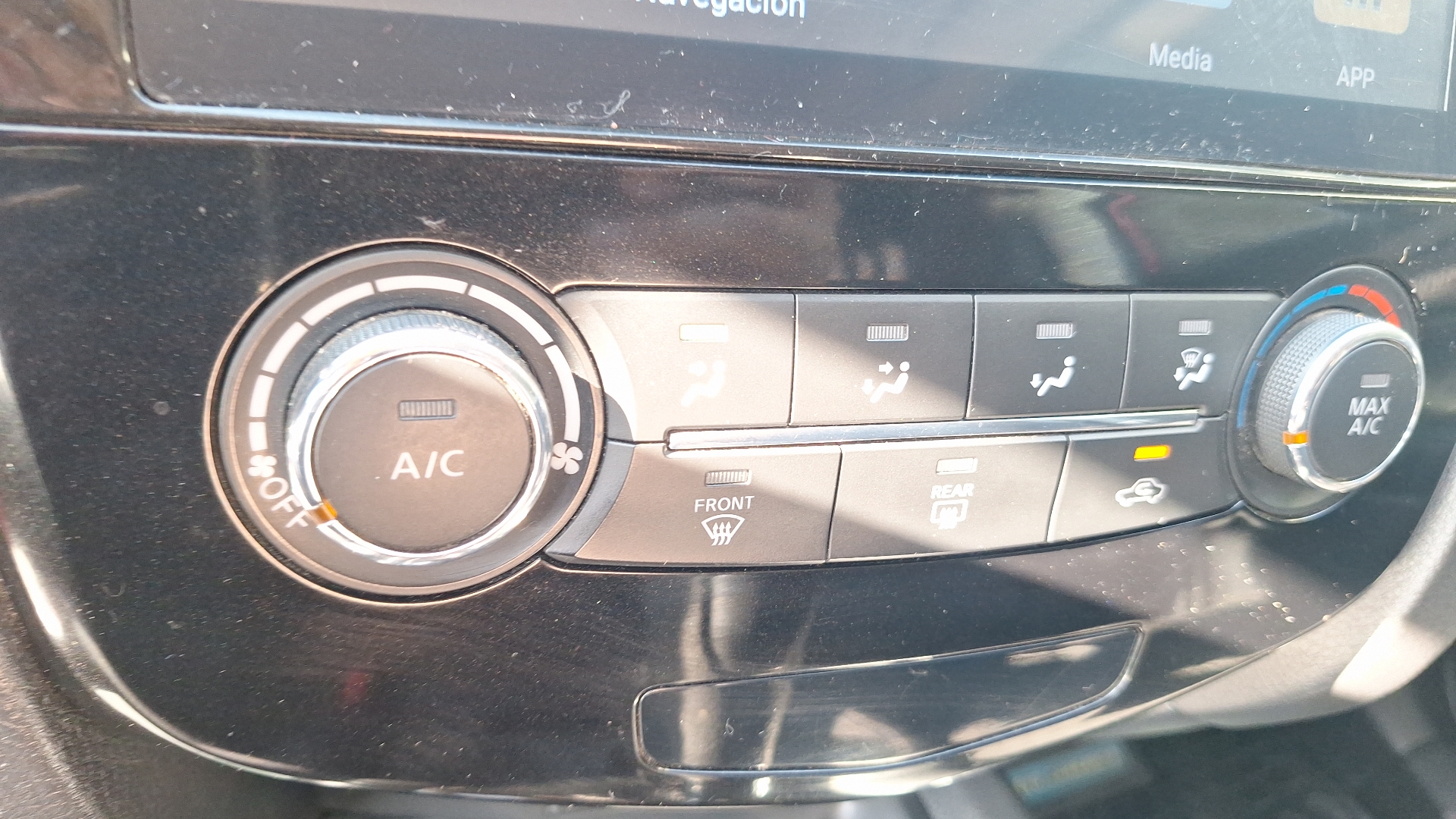 Nissan X-Trail — foto 15 de 15
