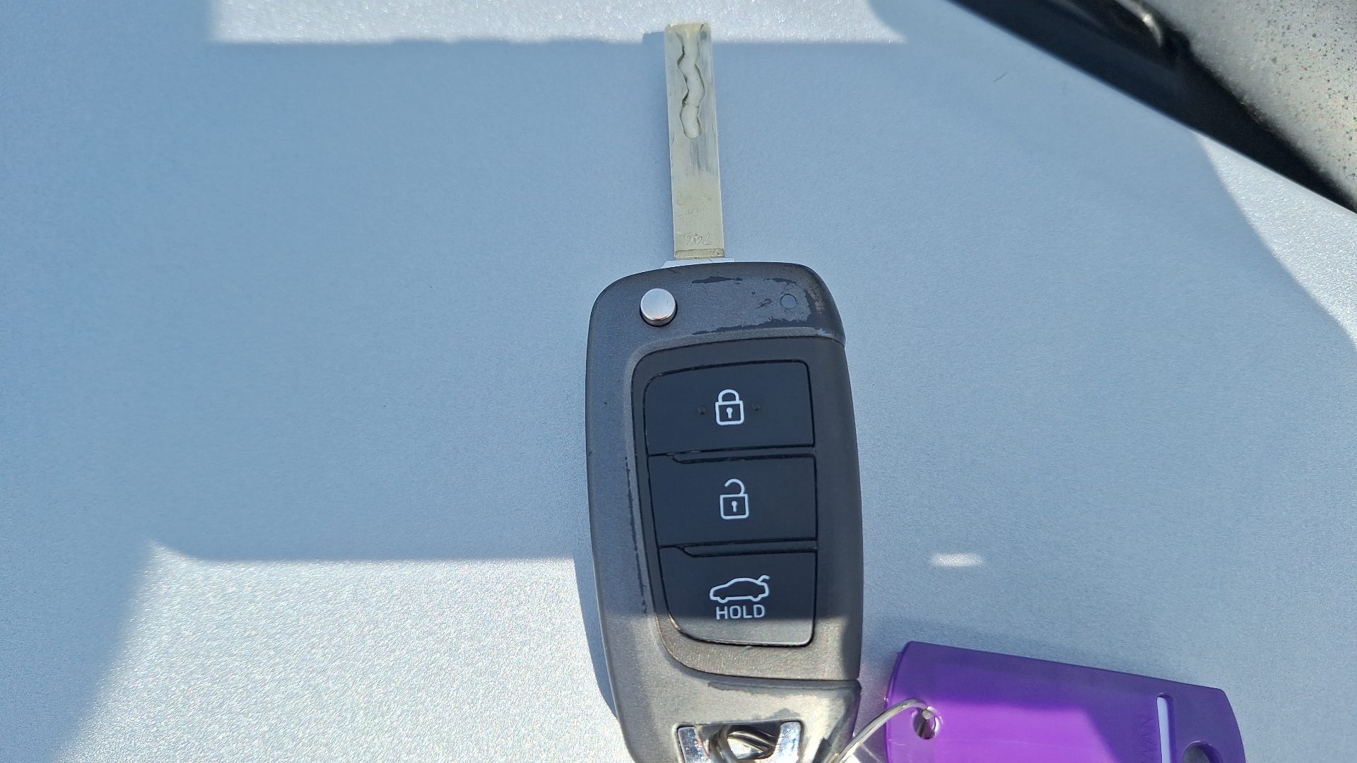 Hyundai Accent — foto 7 de 15