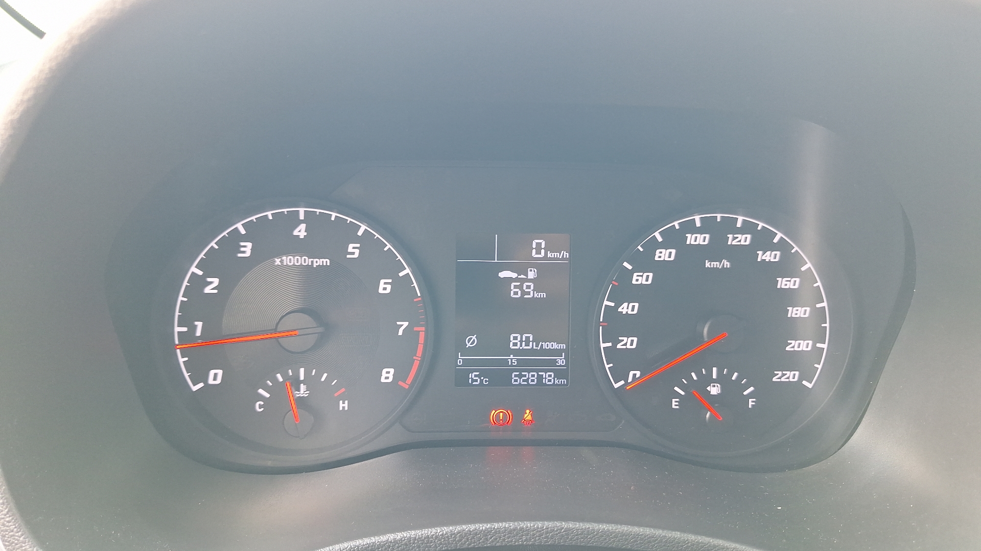 Hyundai Accent — foto 9 de 15