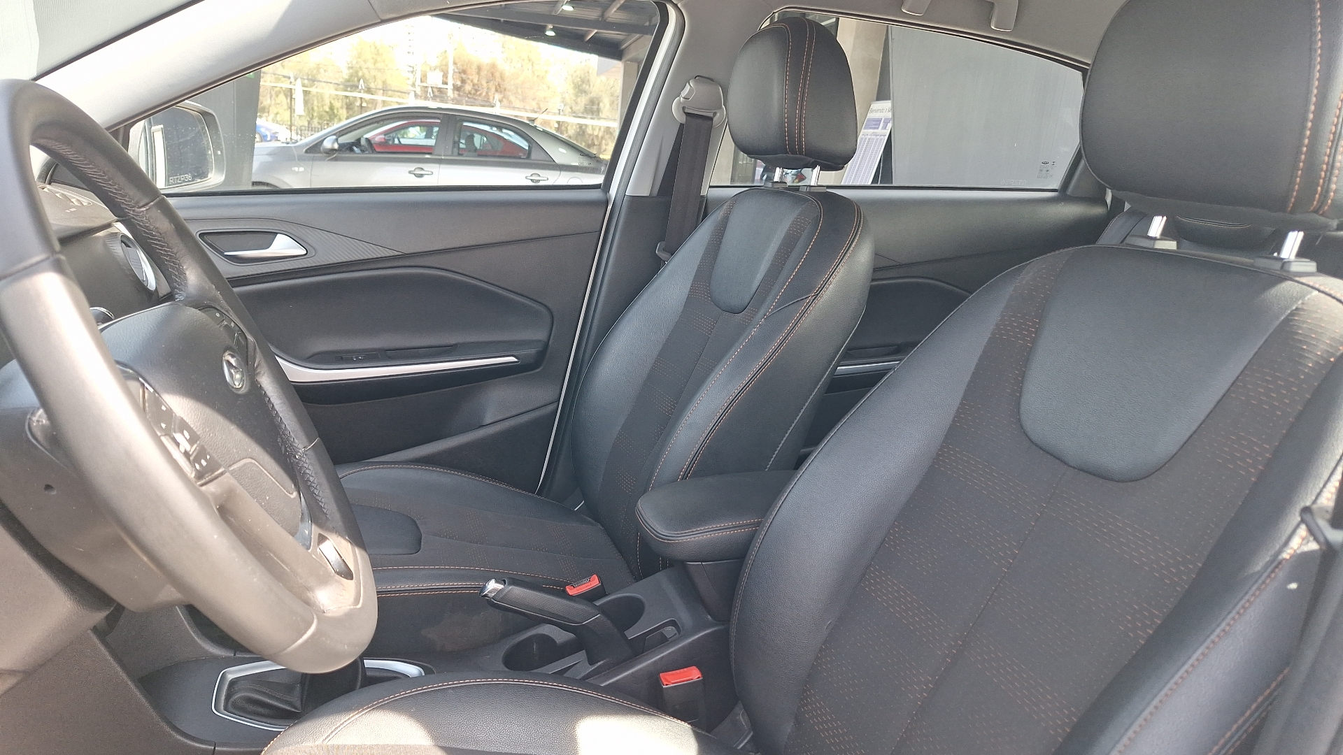 Chery Tiggo 2 — foto 14 de 15