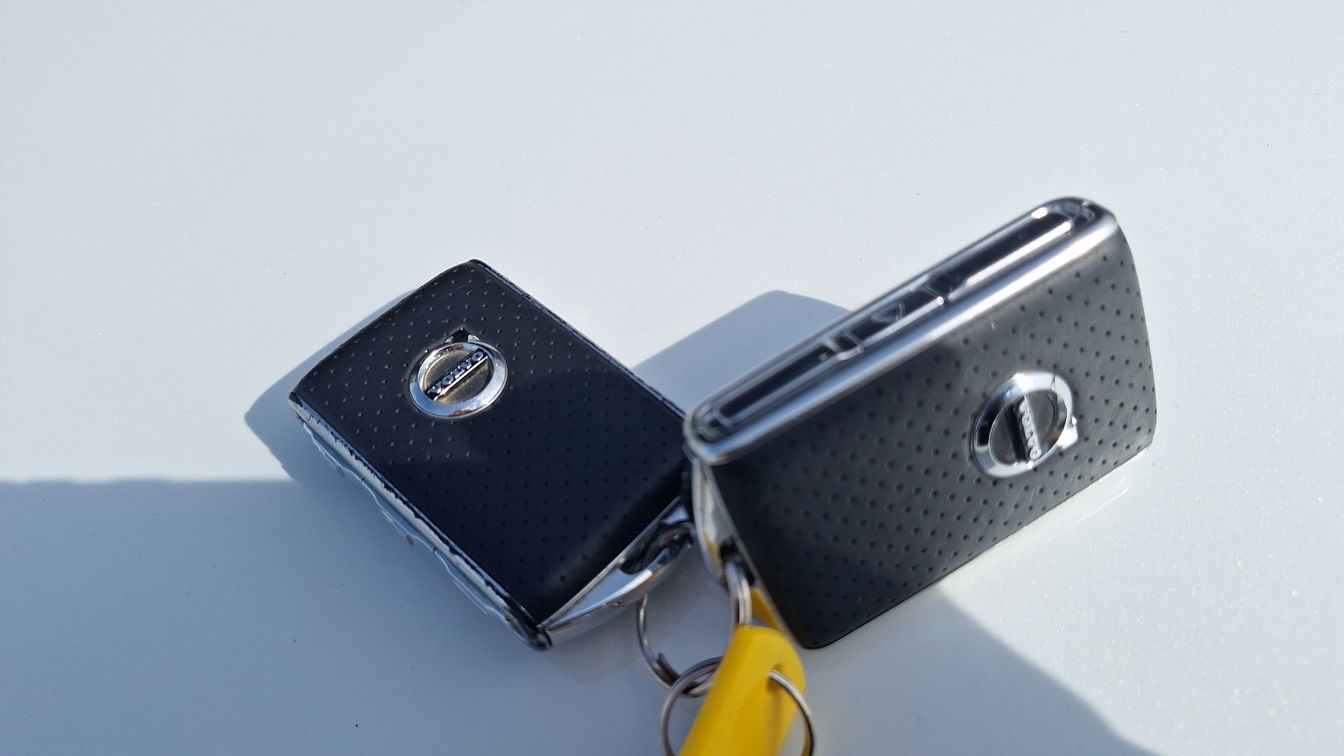 Volvo XC60 — foto 7 de 16
