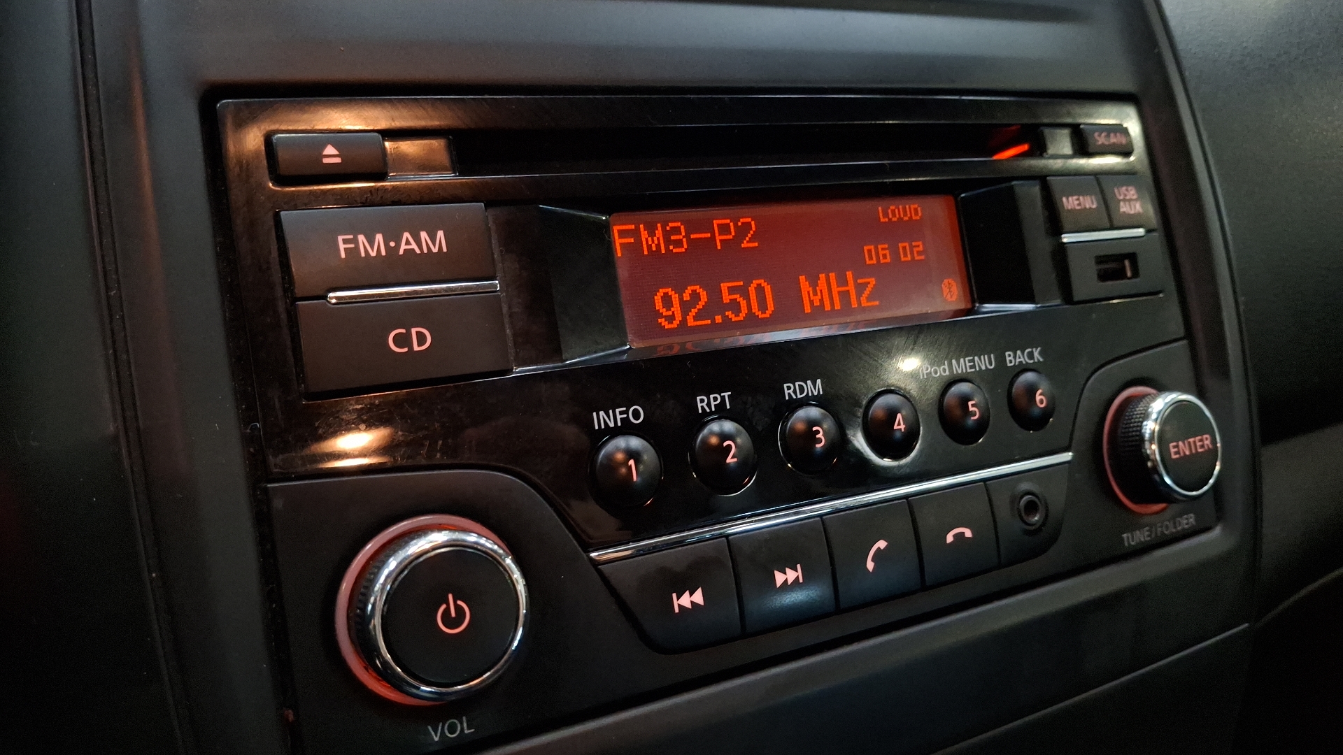 Nissan Versa — foto 10 de 15
