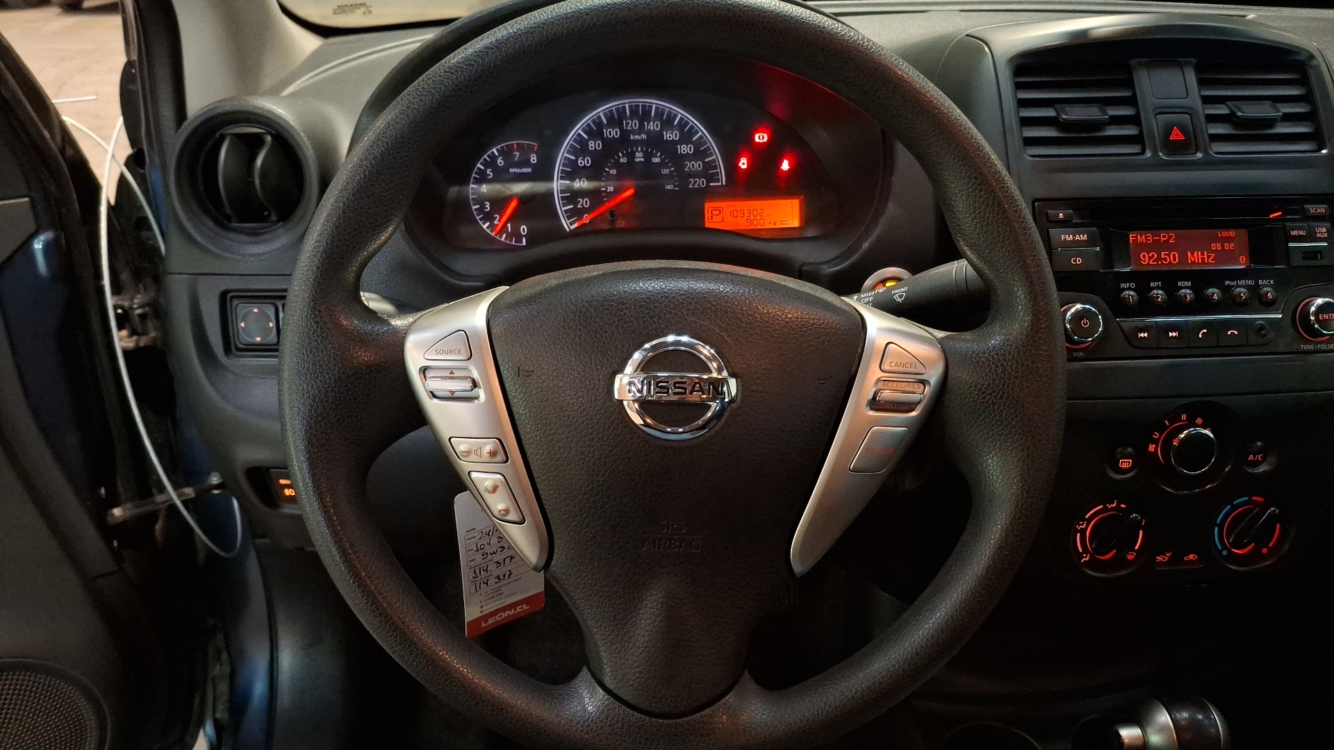 Nissan Versa — foto 8 de 15