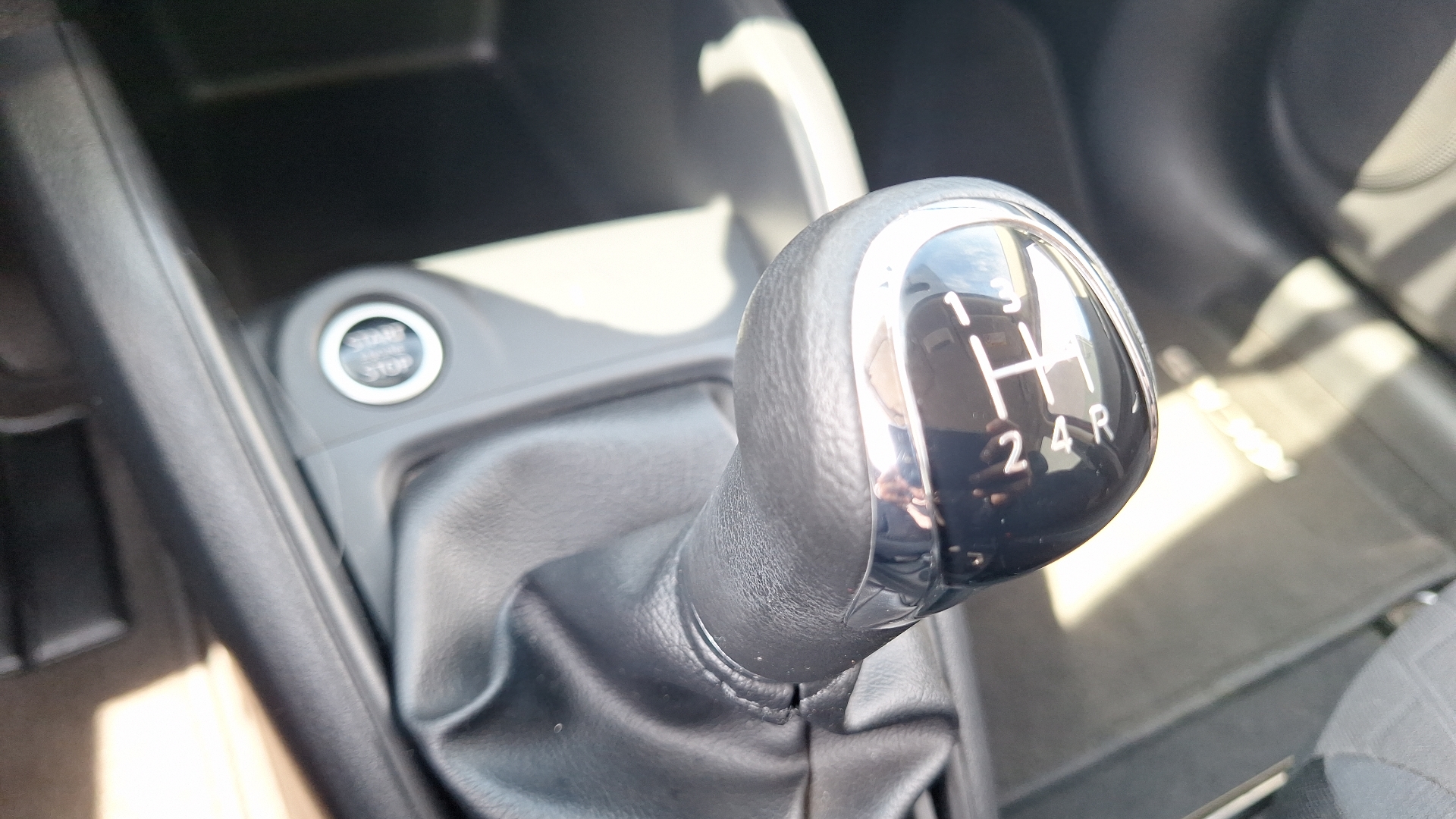 Nissan Kicks — foto 11 de 15