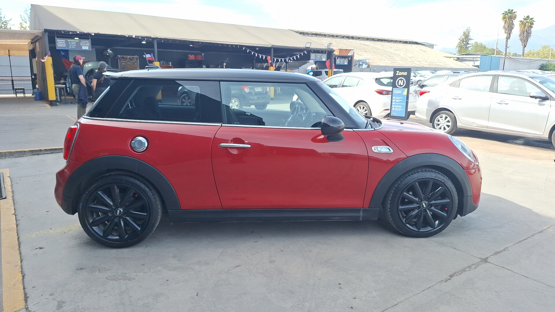 MINI Cooper — foto 5 de 15