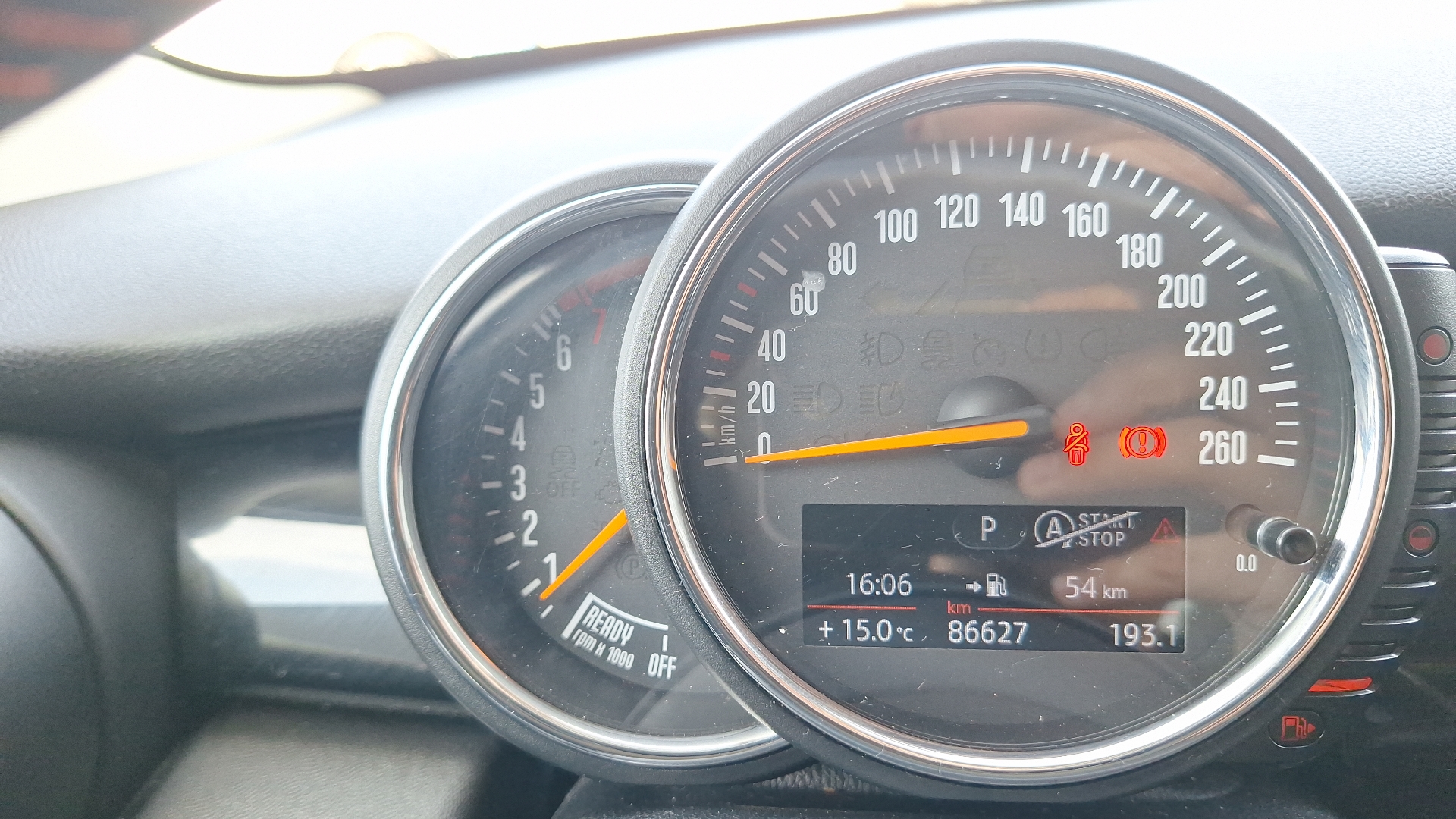 MINI Cooper — foto 9 de 15