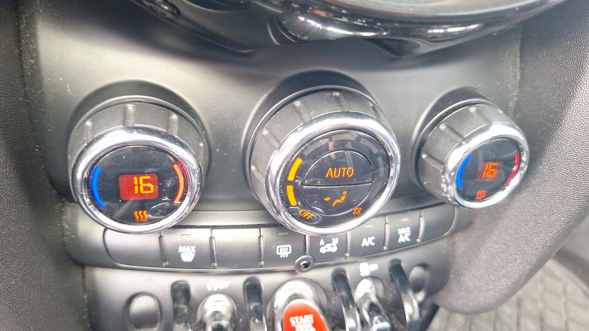 MINI Cooper — foto 15 de 15