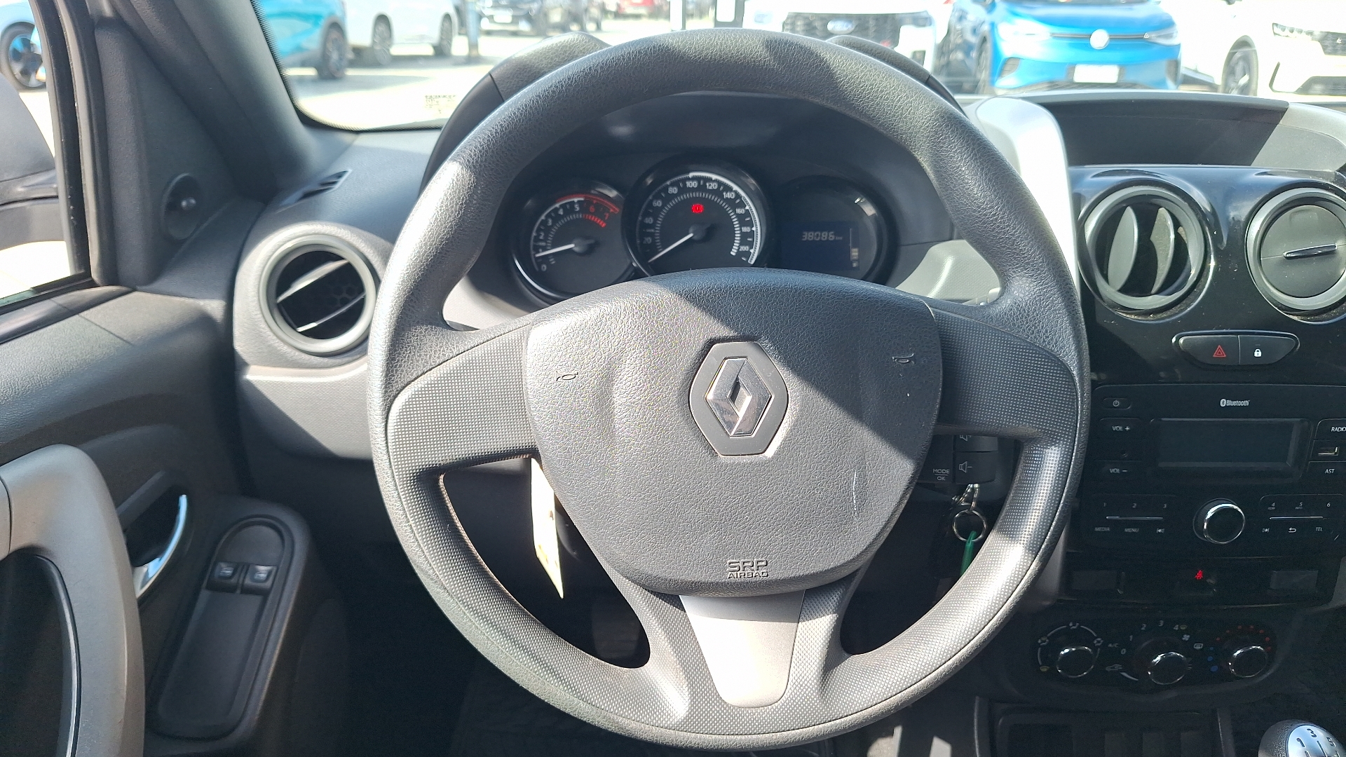 Renault Duster — foto 8 de 14