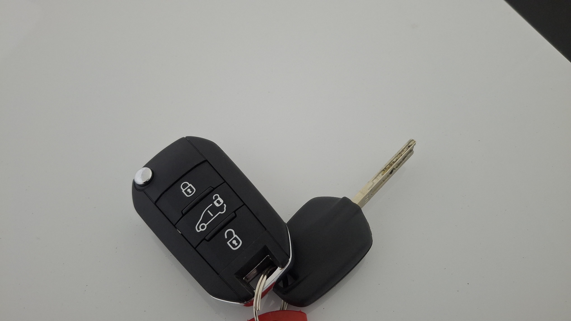 Peugeot Partner — foto 14 de 14