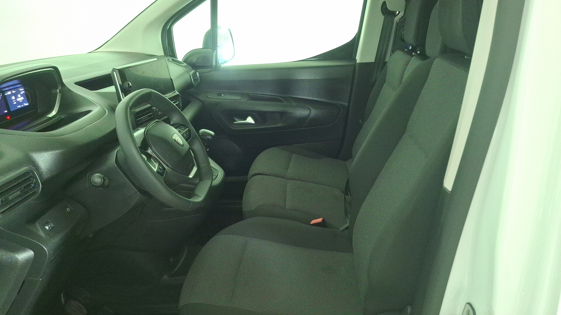 Peugeot Partner — foto 12 de 14