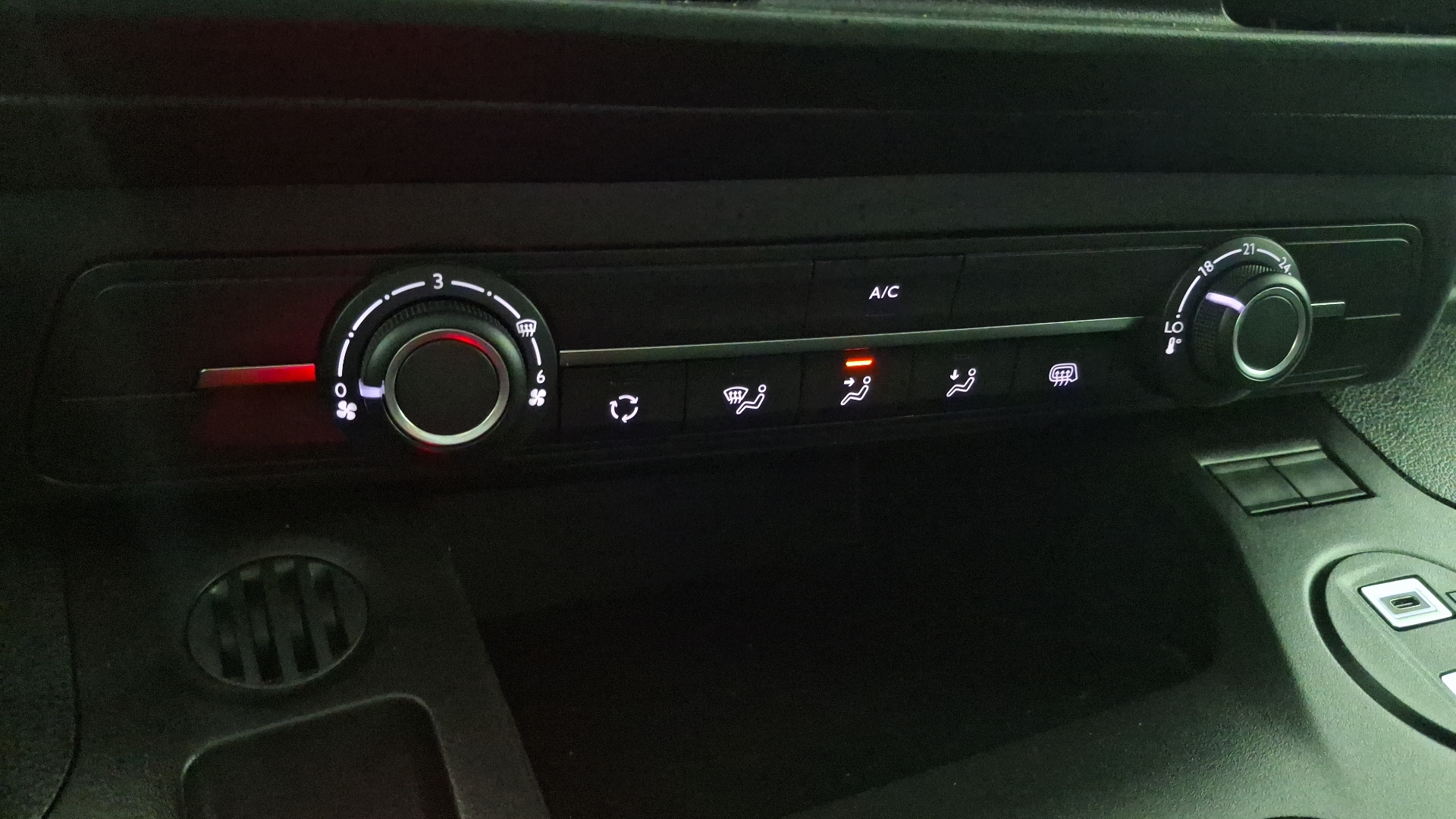 Peugeot Partner — foto 13 de 14