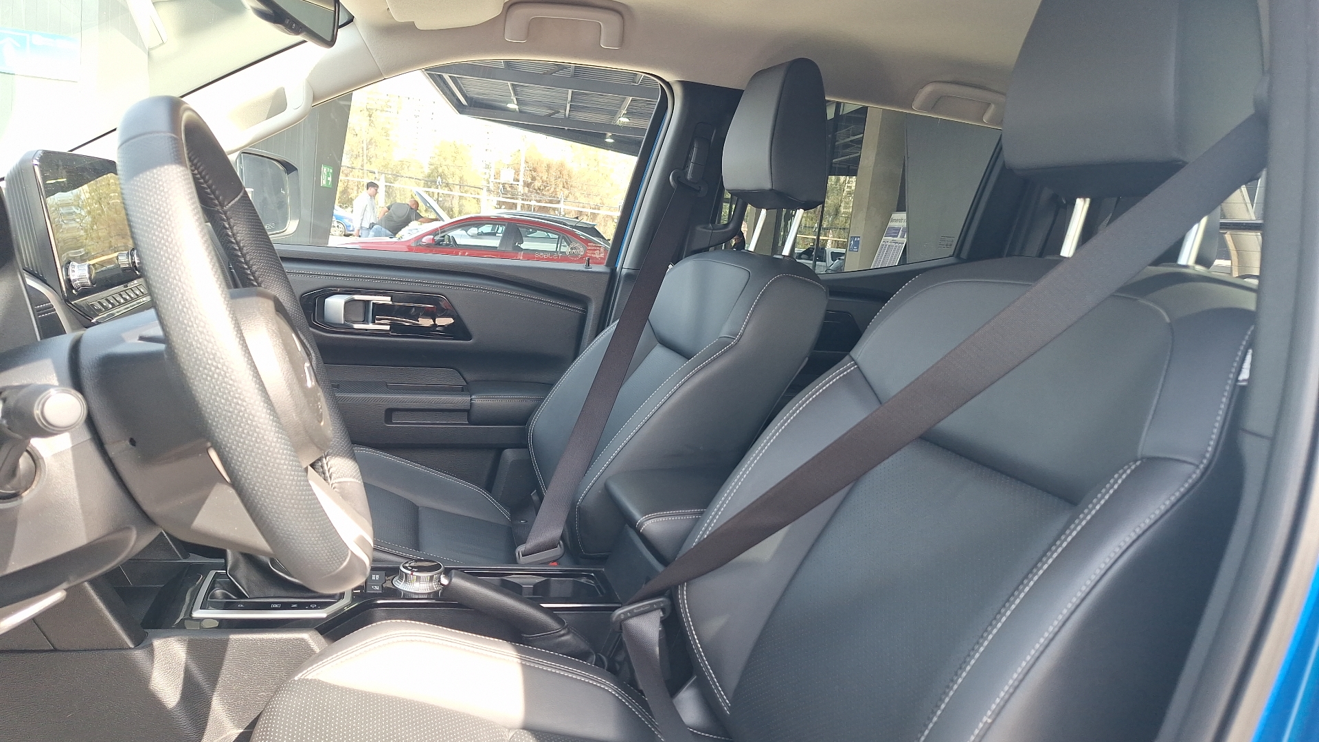 Mitsubishi L200 — foto 14 de 15