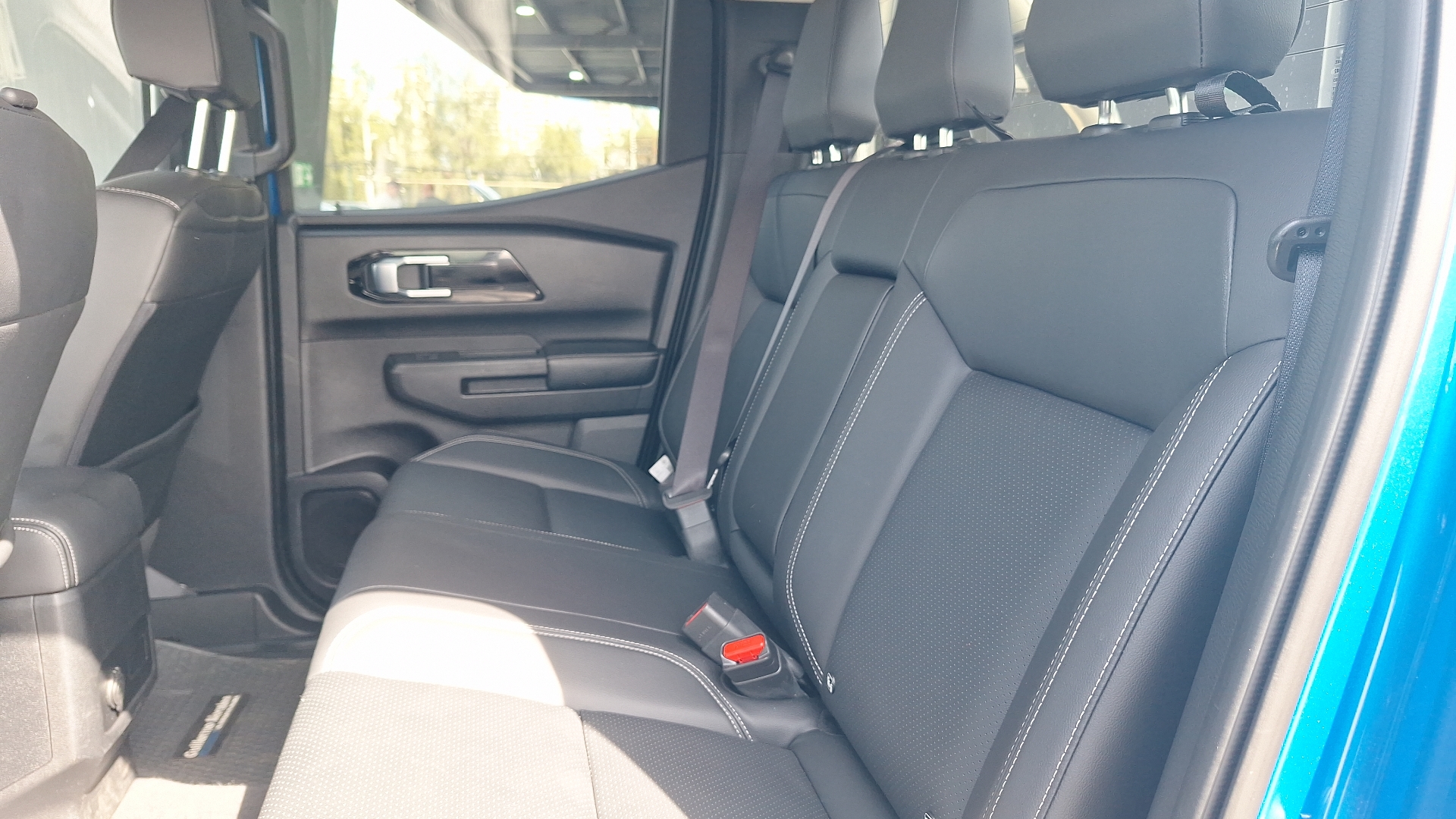 Mitsubishi L200 — foto 13 de 15