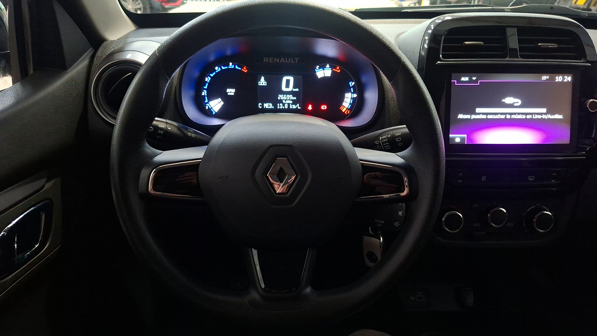 Renault Kwid — foto 8 de 16