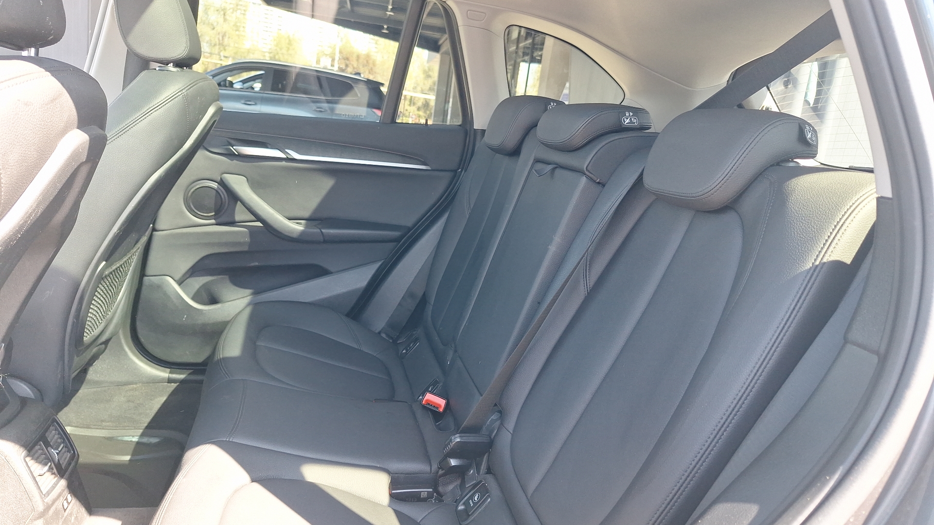 BMW X1 — foto 14 de 16
