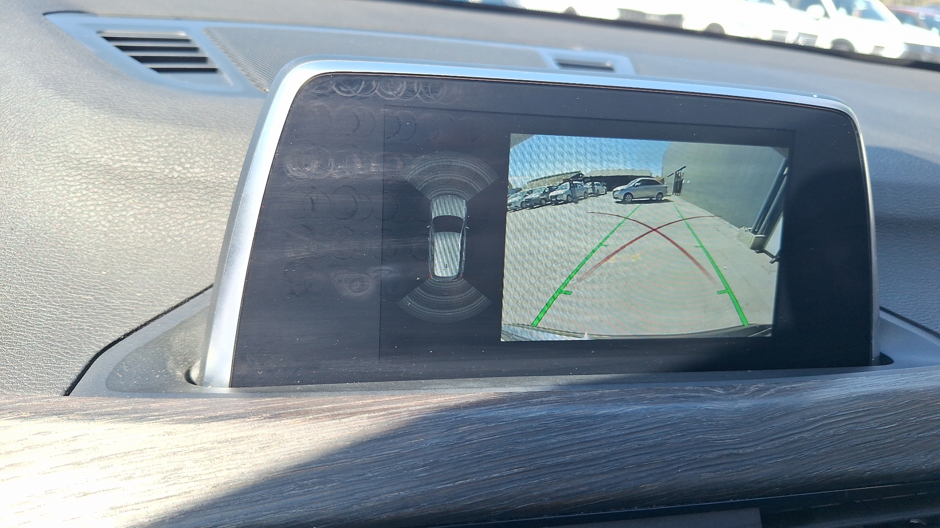 BMW X1 — foto 12 de 16