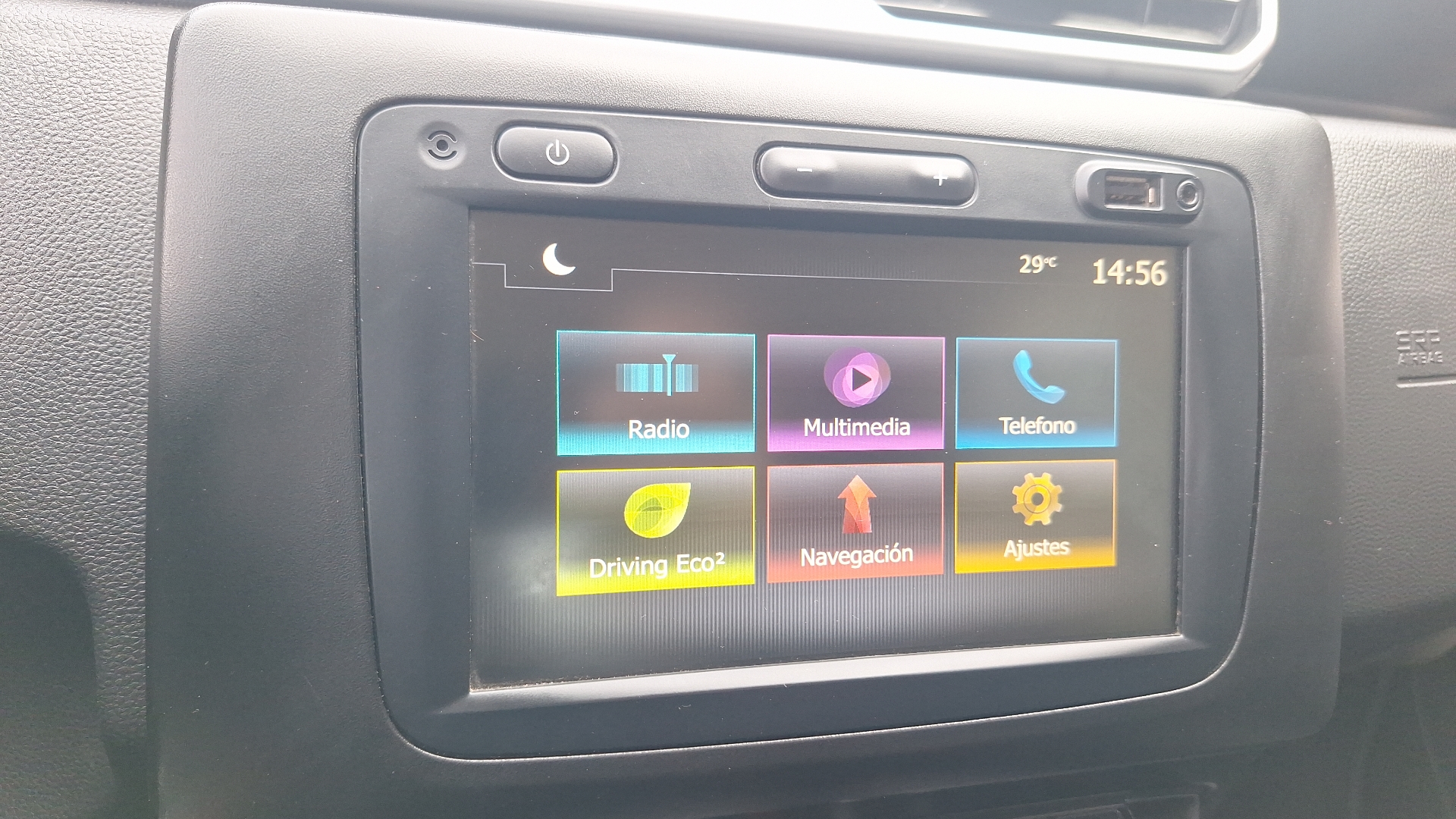 Renault Duster — foto 10 de 15