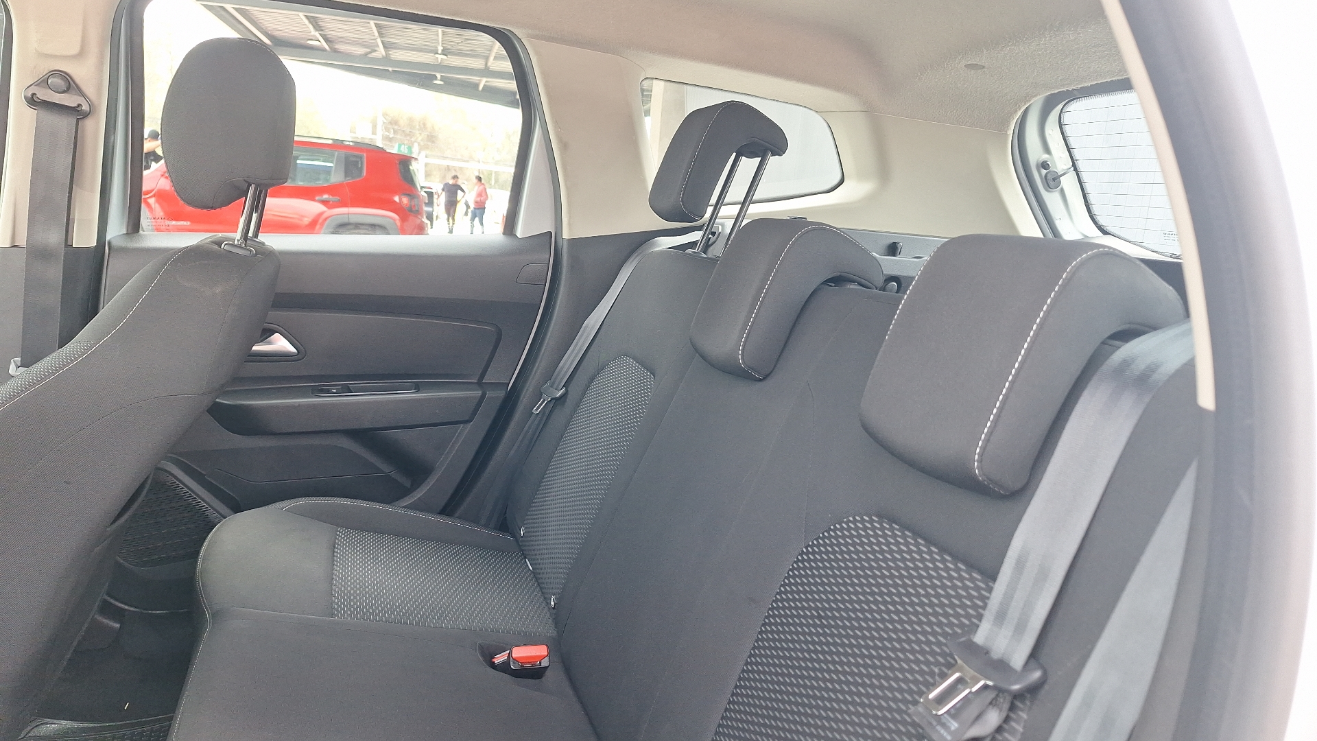 Renault Duster — foto 13 de 15
