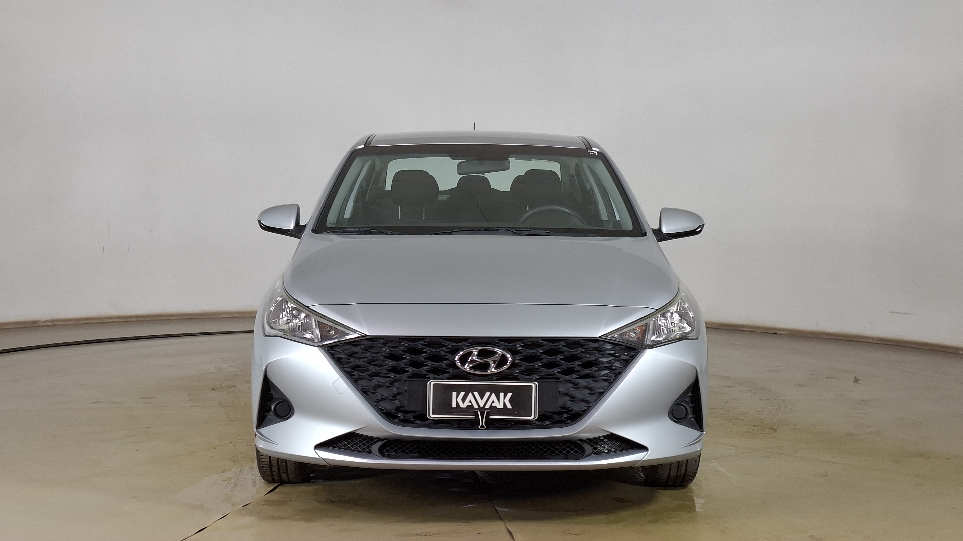 Hyundai Accent — foto 2 de 16