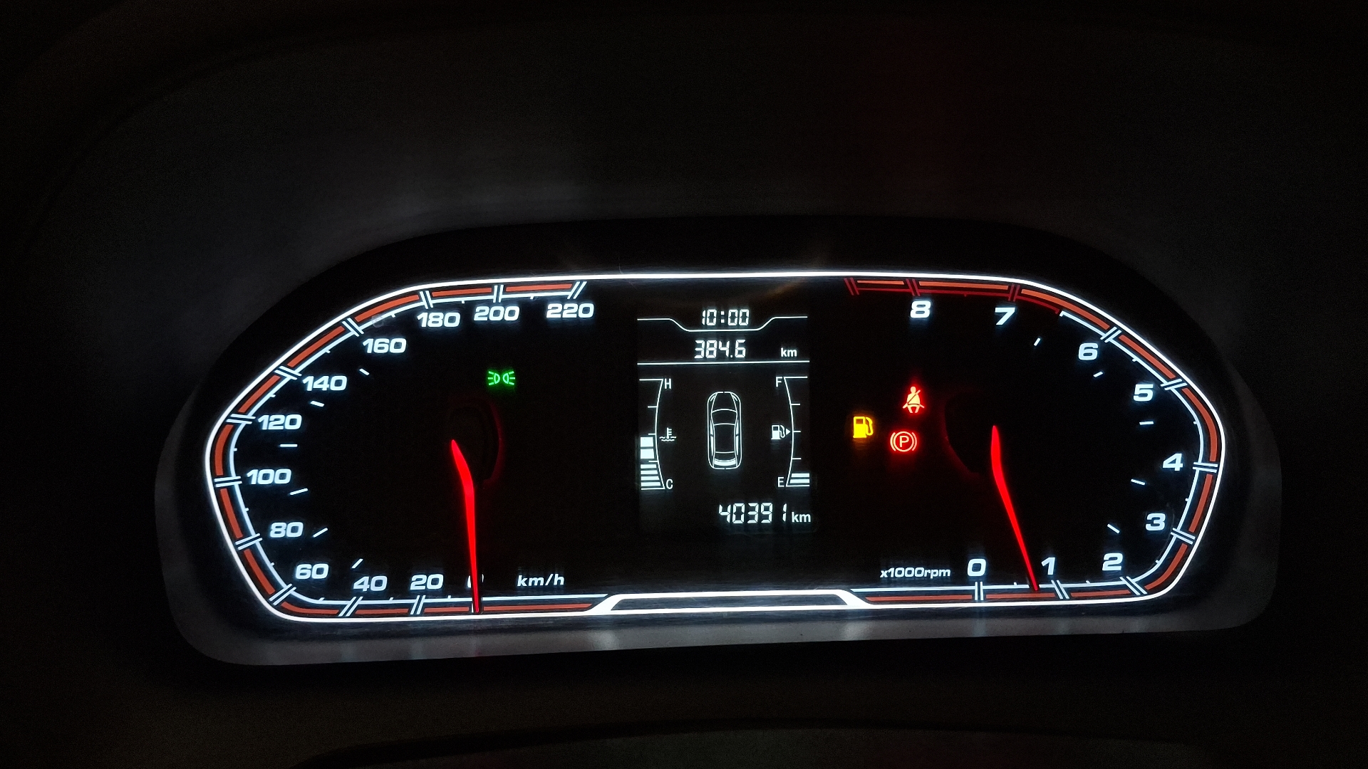 Chery Tiggo 2 — foto 9 de 16