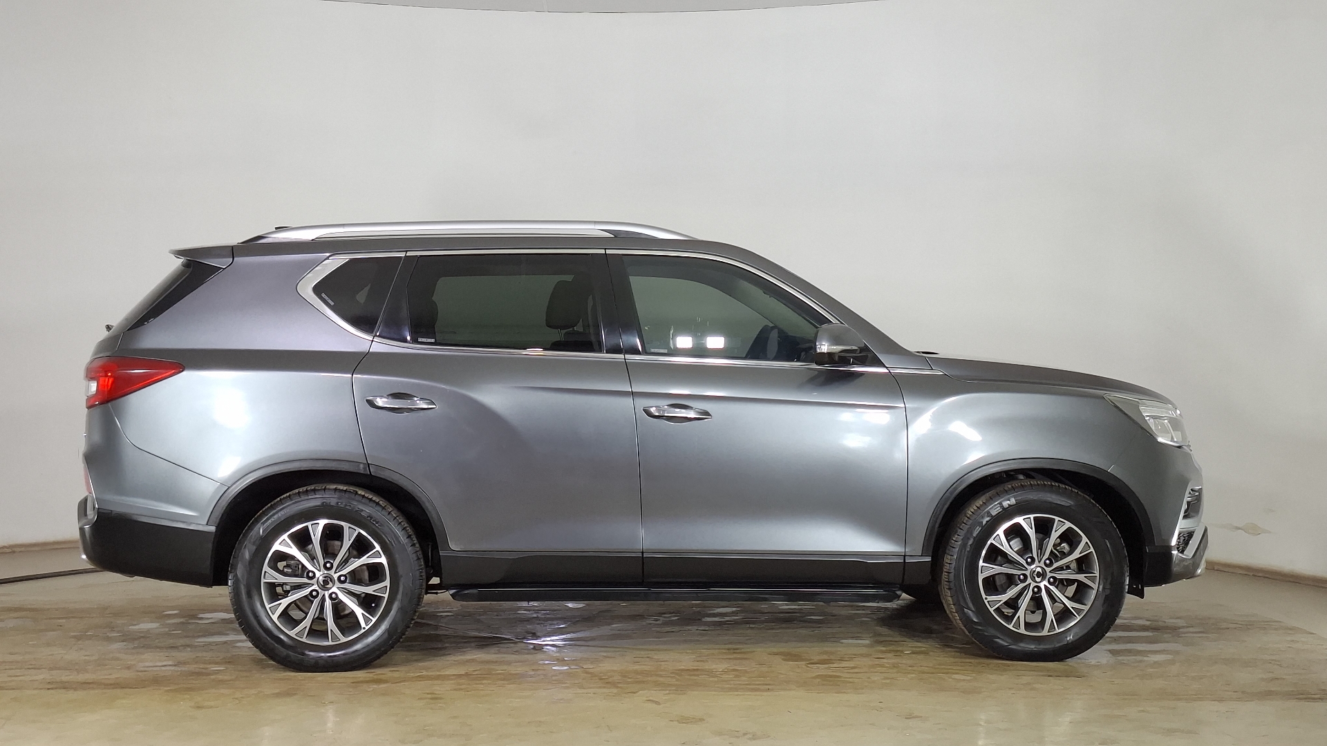 SsangYong Rexton — foto 4 de 17