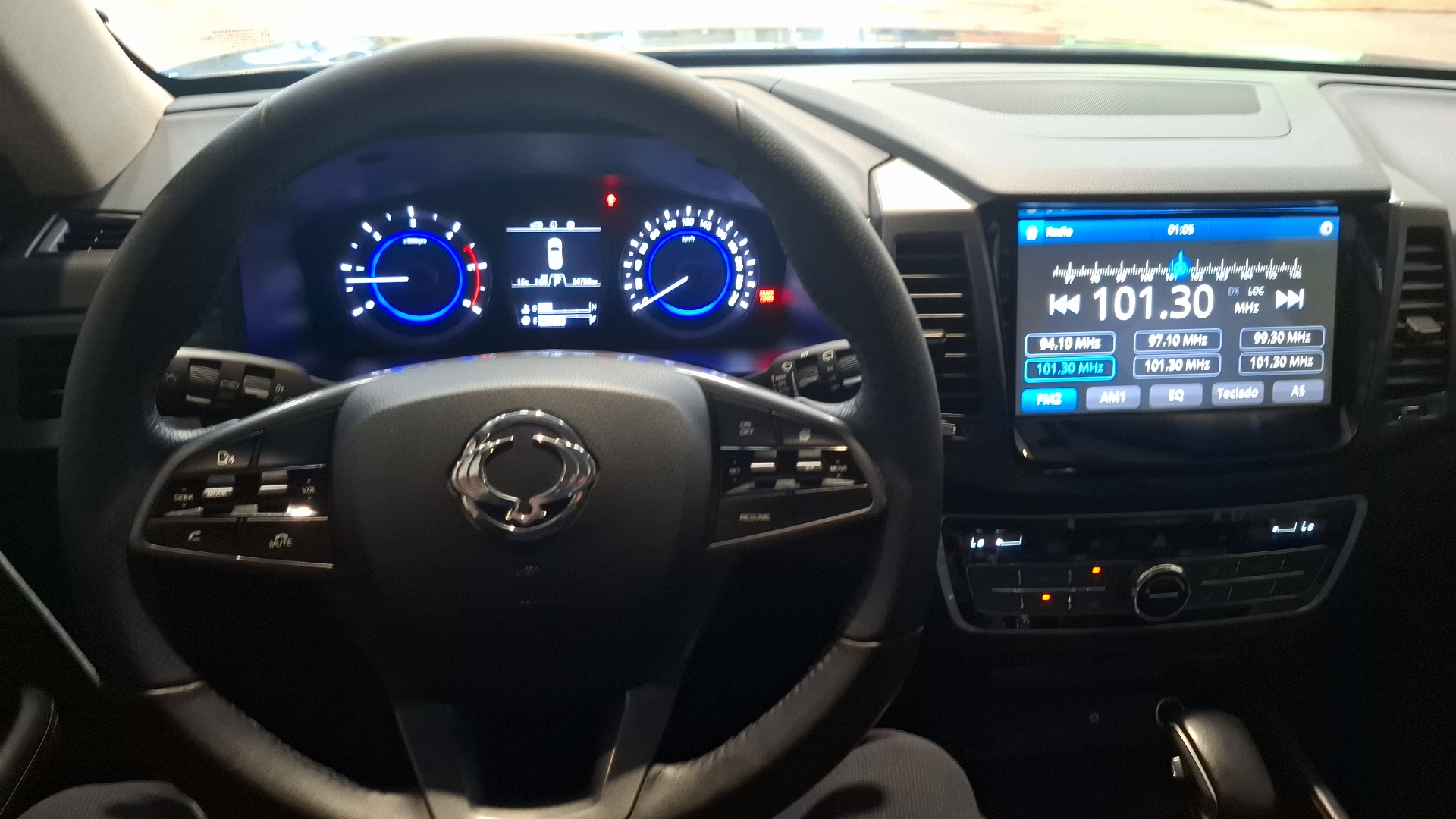 SsangYong Rexton — foto 8 de 17