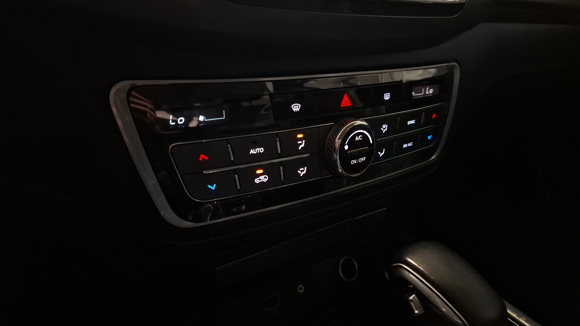 SsangYong Rexton — foto 16 de 17