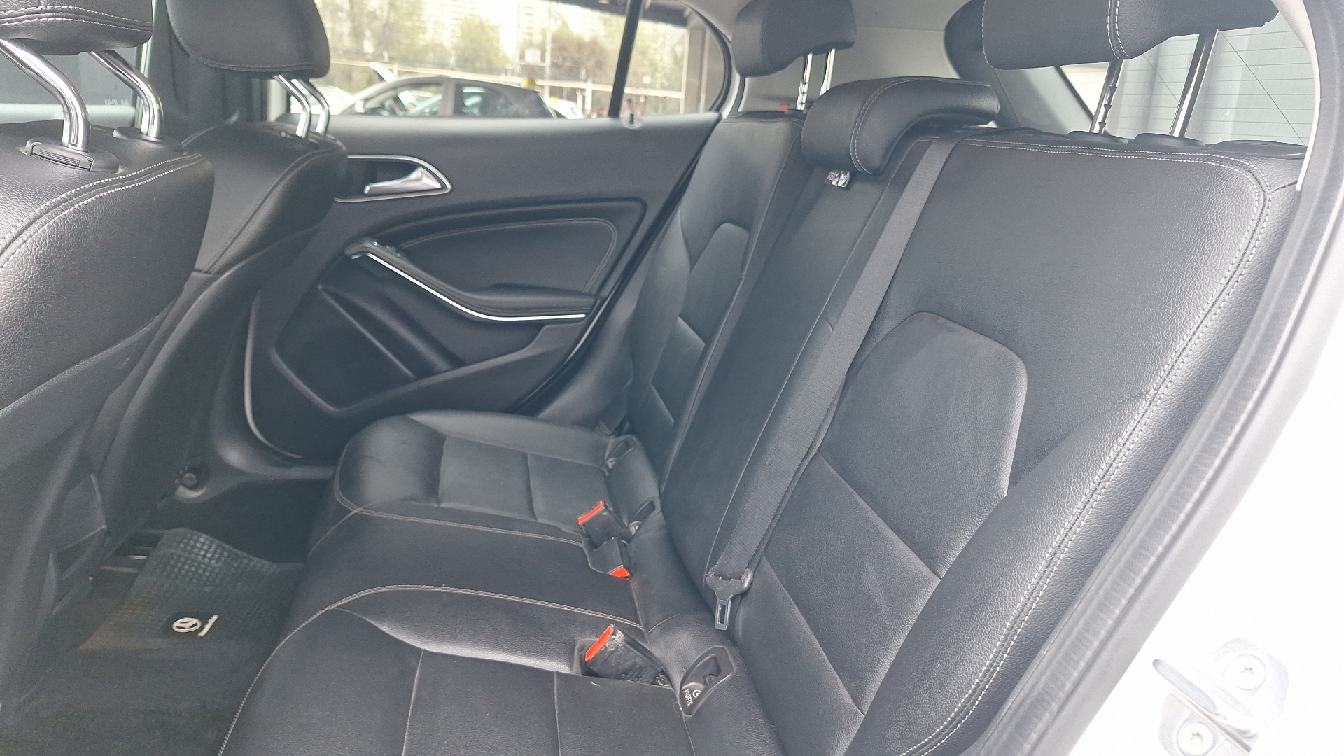 Mercedes-Benz Clase Gla — foto 13 de 15