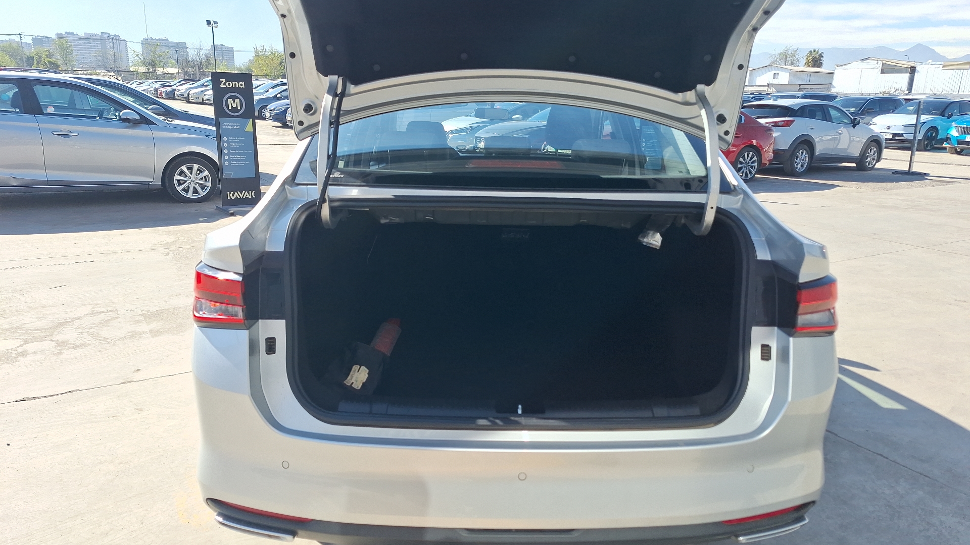Chevrolet Sail — foto 4 de 15