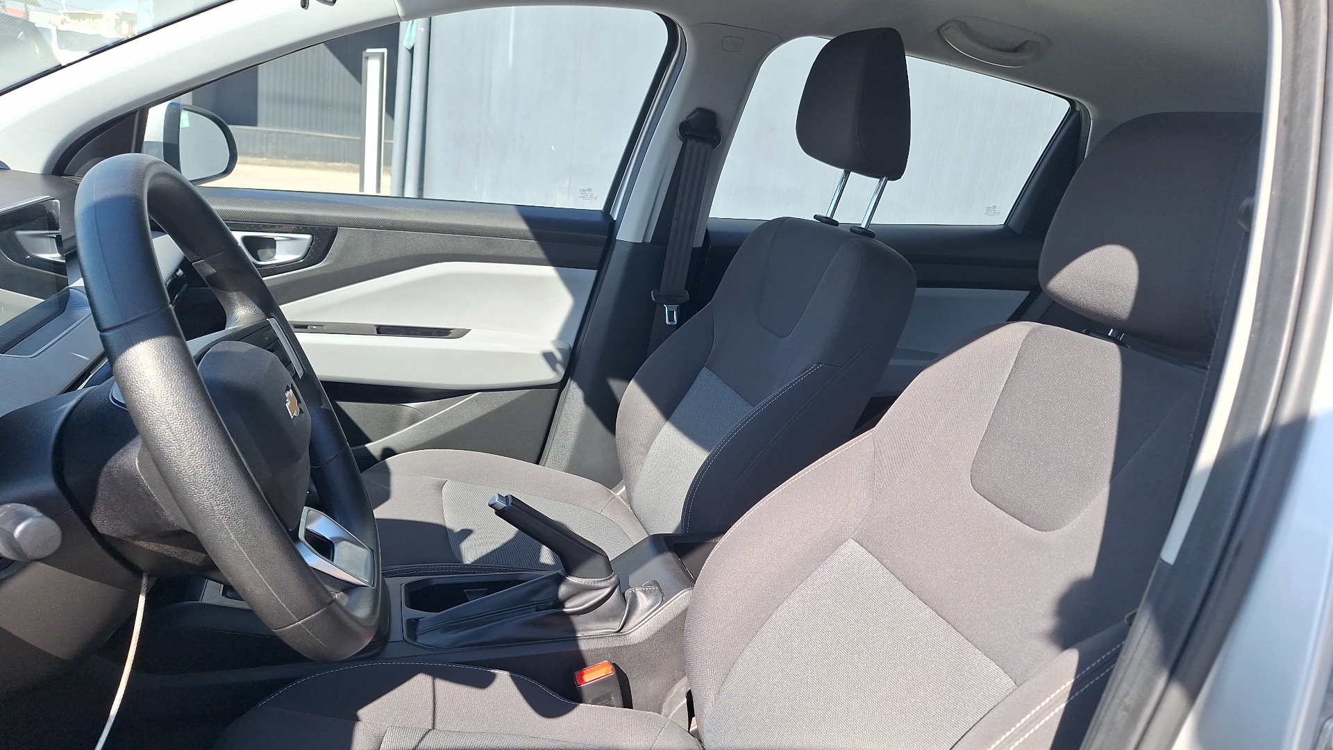 Chevrolet Sail — foto 14 de 15