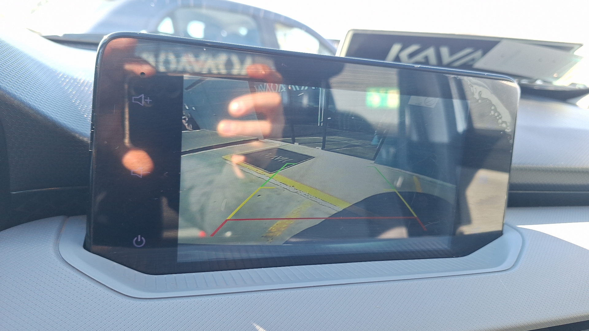 Chevrolet Sail — foto 12 de 15