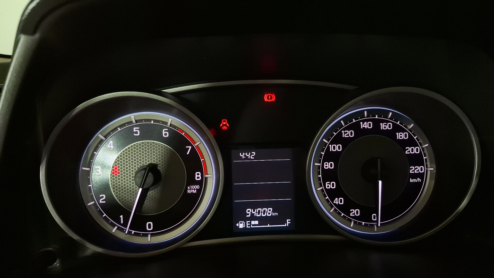 Suzuki Dzire — foto 9 de 15