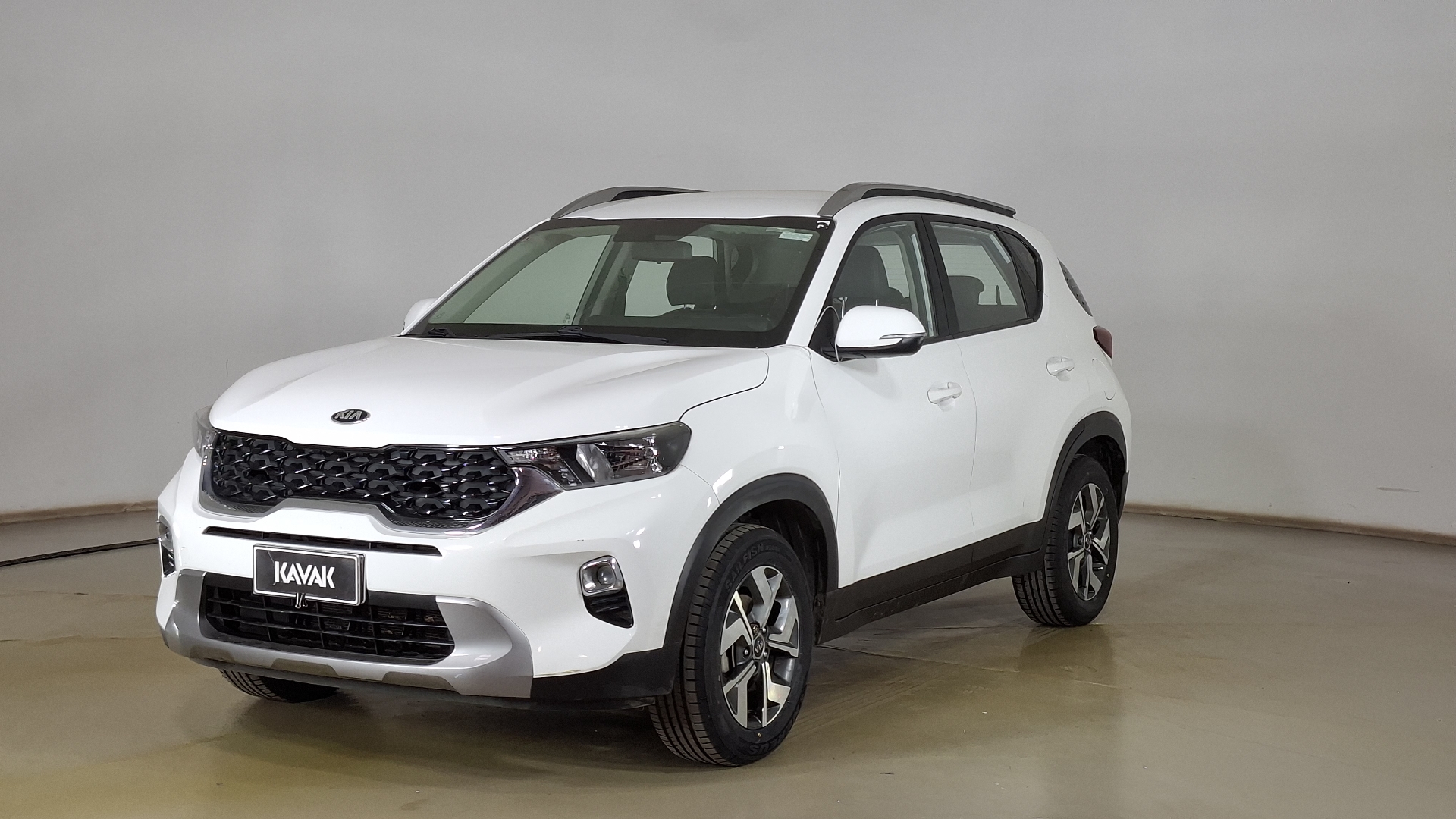 KIA Sonet — foto 1 de 16
