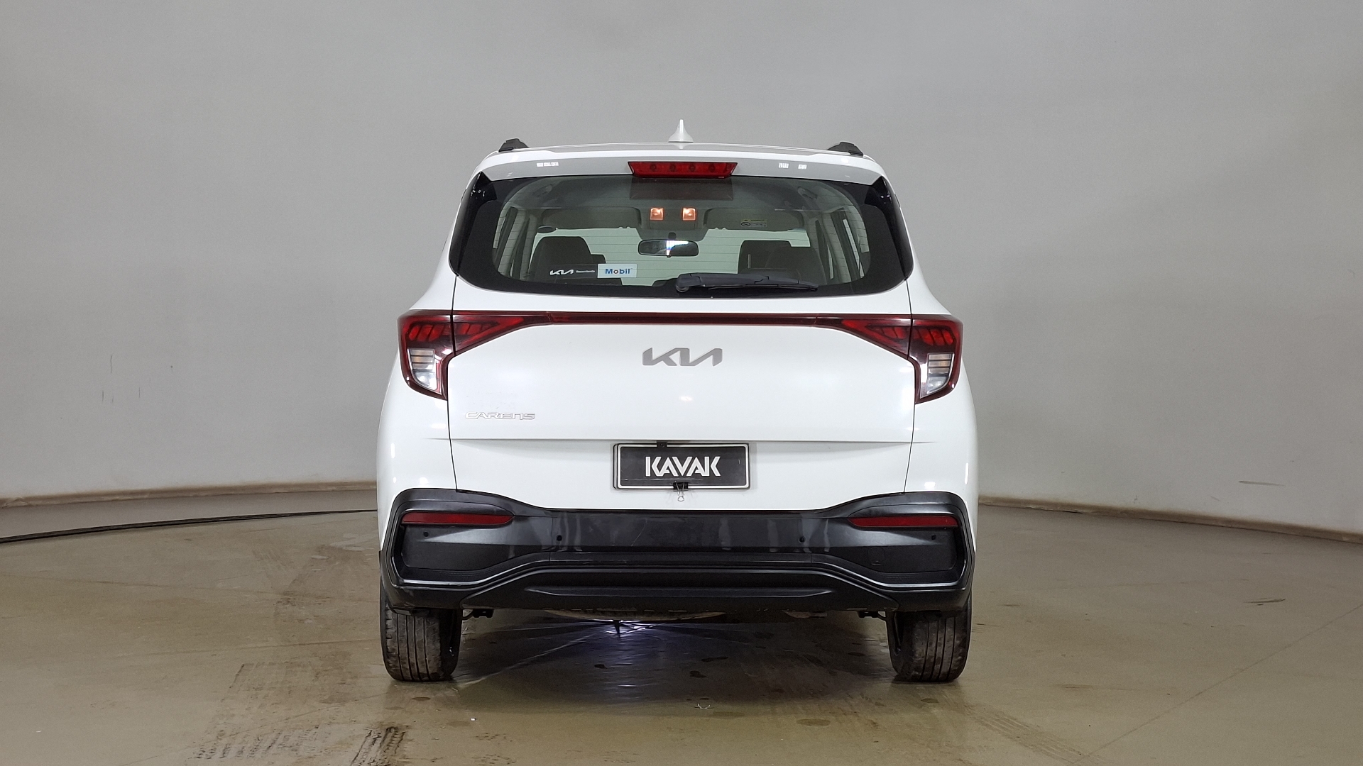 KIA Carens — foto 5 de 17