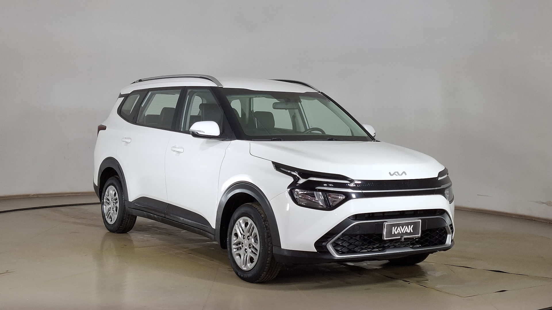 KIA Carens — foto 3 de 17